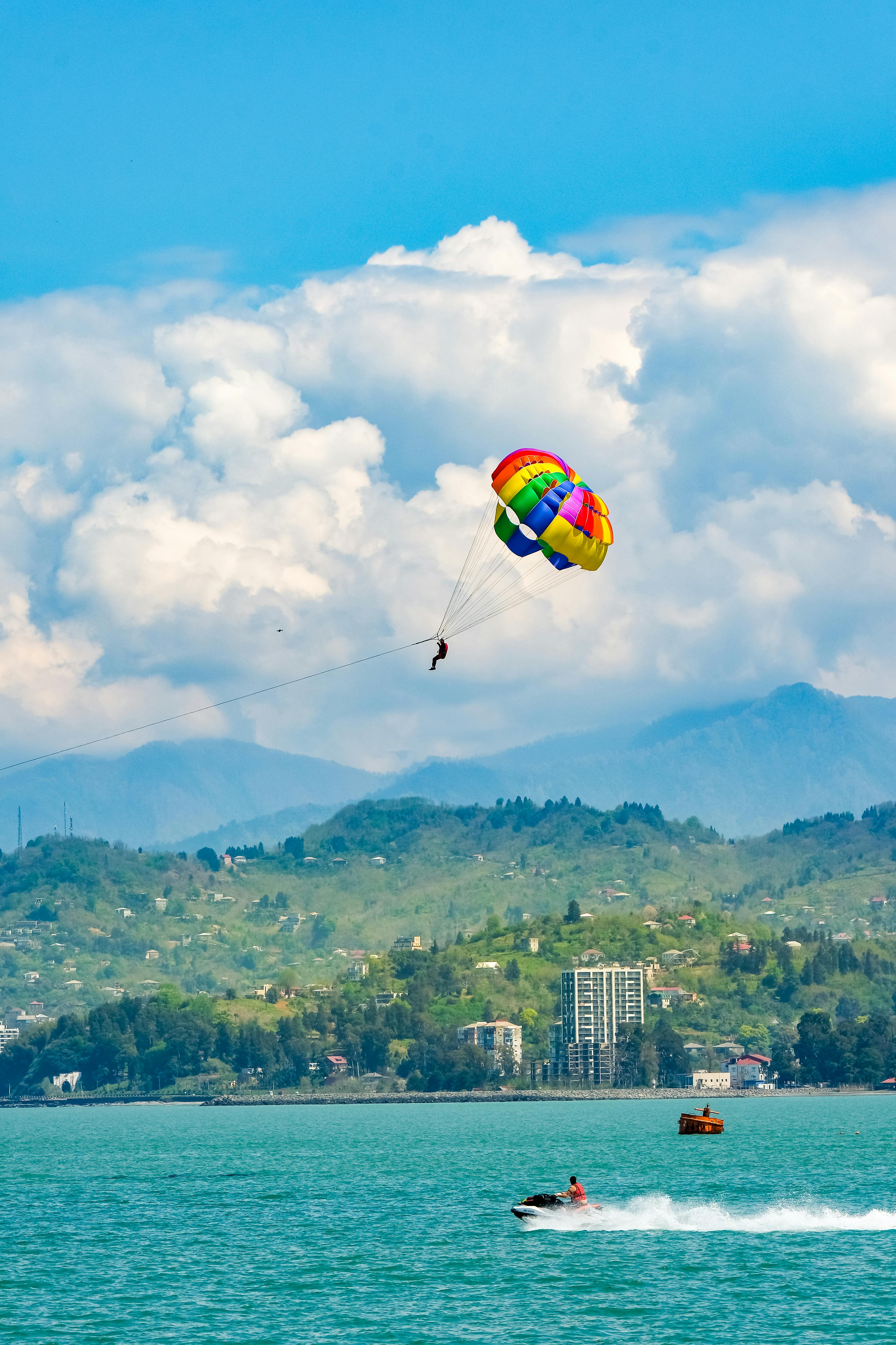 Batum bulvarı gün batımı heykel - 2026 balayı vizesiz romantik yürüyüş