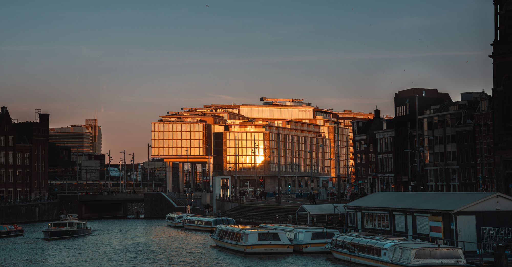 ABN Amro Q1 Net Income Beats All Estimates at €692M; Shares Rise 7.9 Percent
