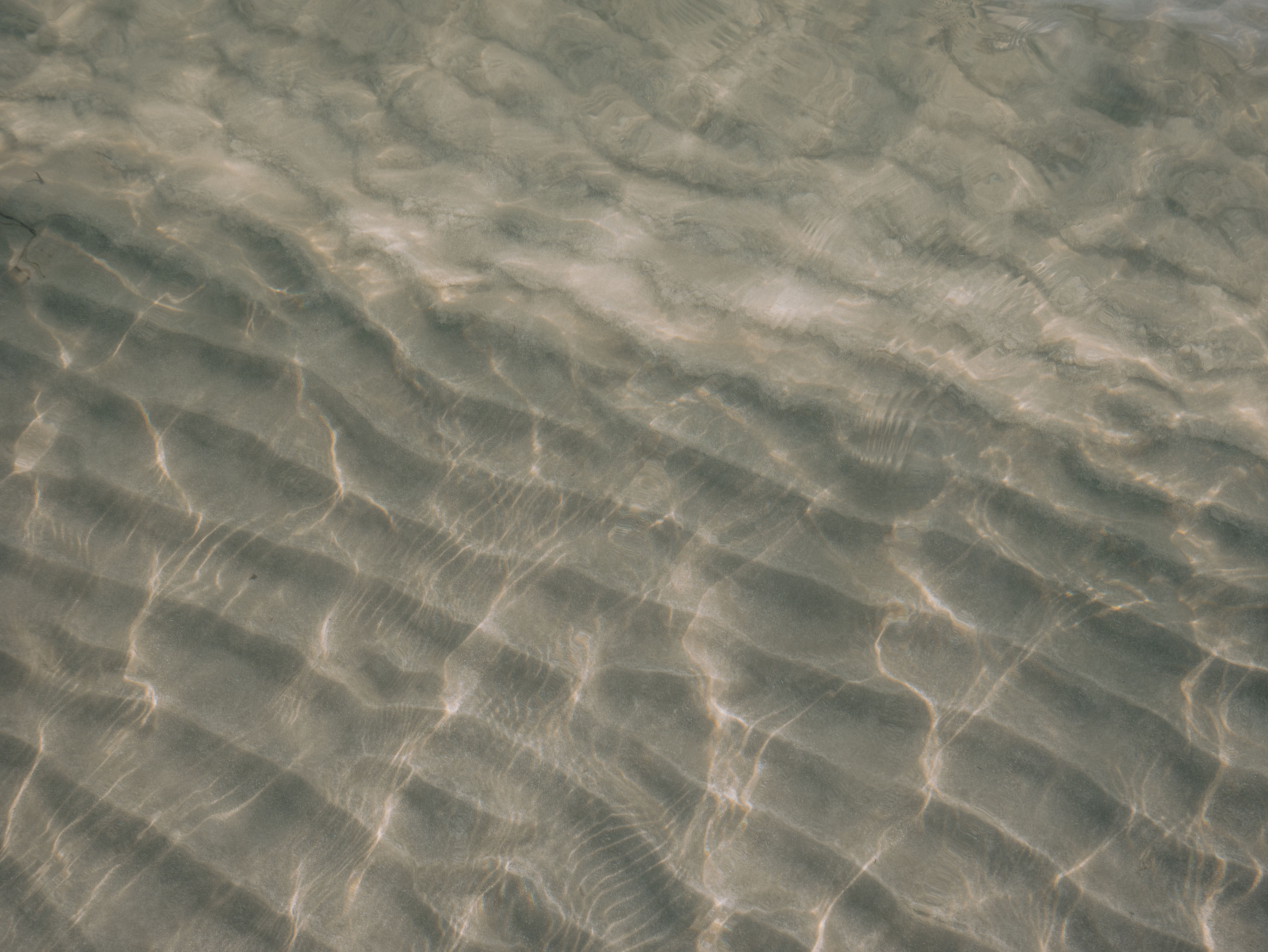 Physicists Probe Water Under Conditions Unlike Those on Earth