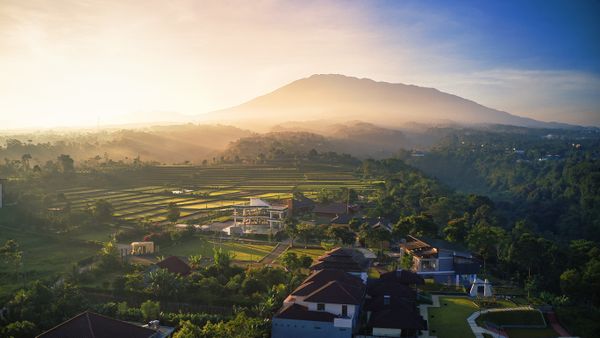 Return flights to Indonesia from Stockholm starting from €375