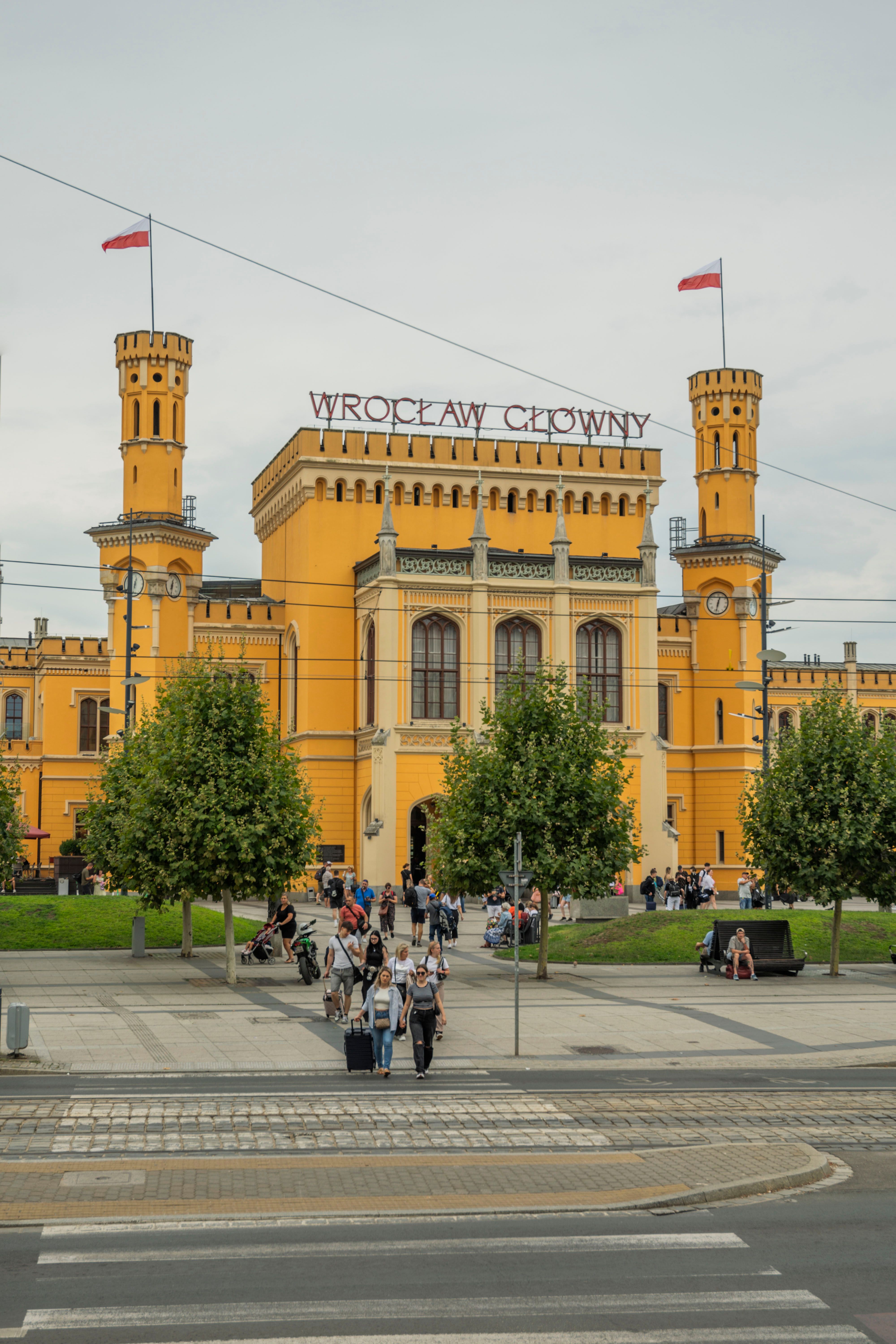 wroclaw-glowny-main-train-station-with-two-towers-free-stock-photo