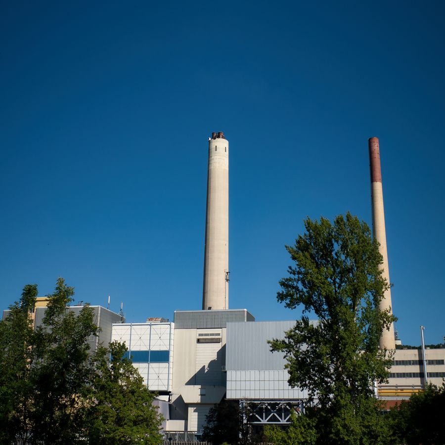 Thermal power plant with cooling towers and coal handling yard