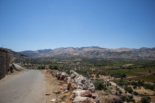 Free Explore the vibrant valleys and scenic mountains of Kuyu, Diyarbakır, Türkiye. A breathtaking outdoor vista. Stock Photo