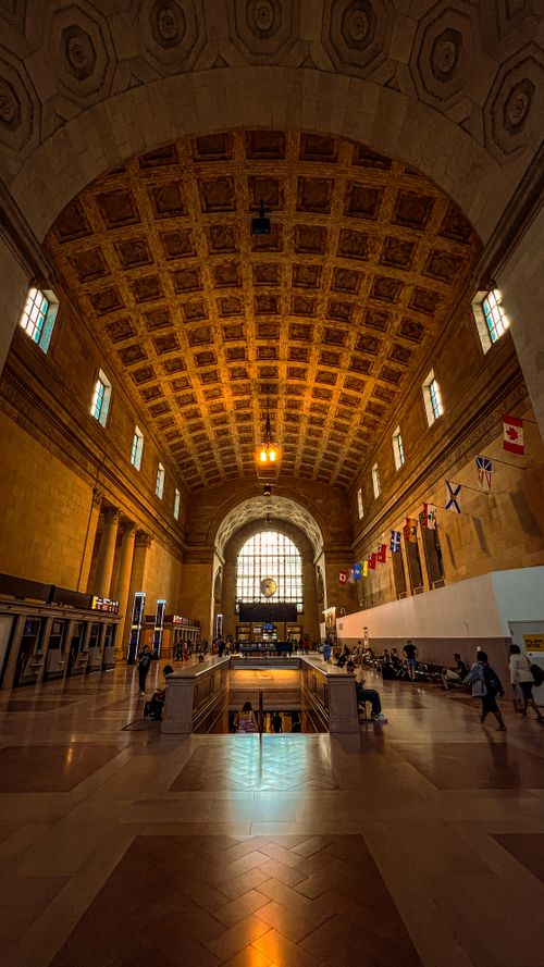 Free Interior view of Union Station's grand hall in Toronto, featuring architectural elegance and natural light. Stock Photo