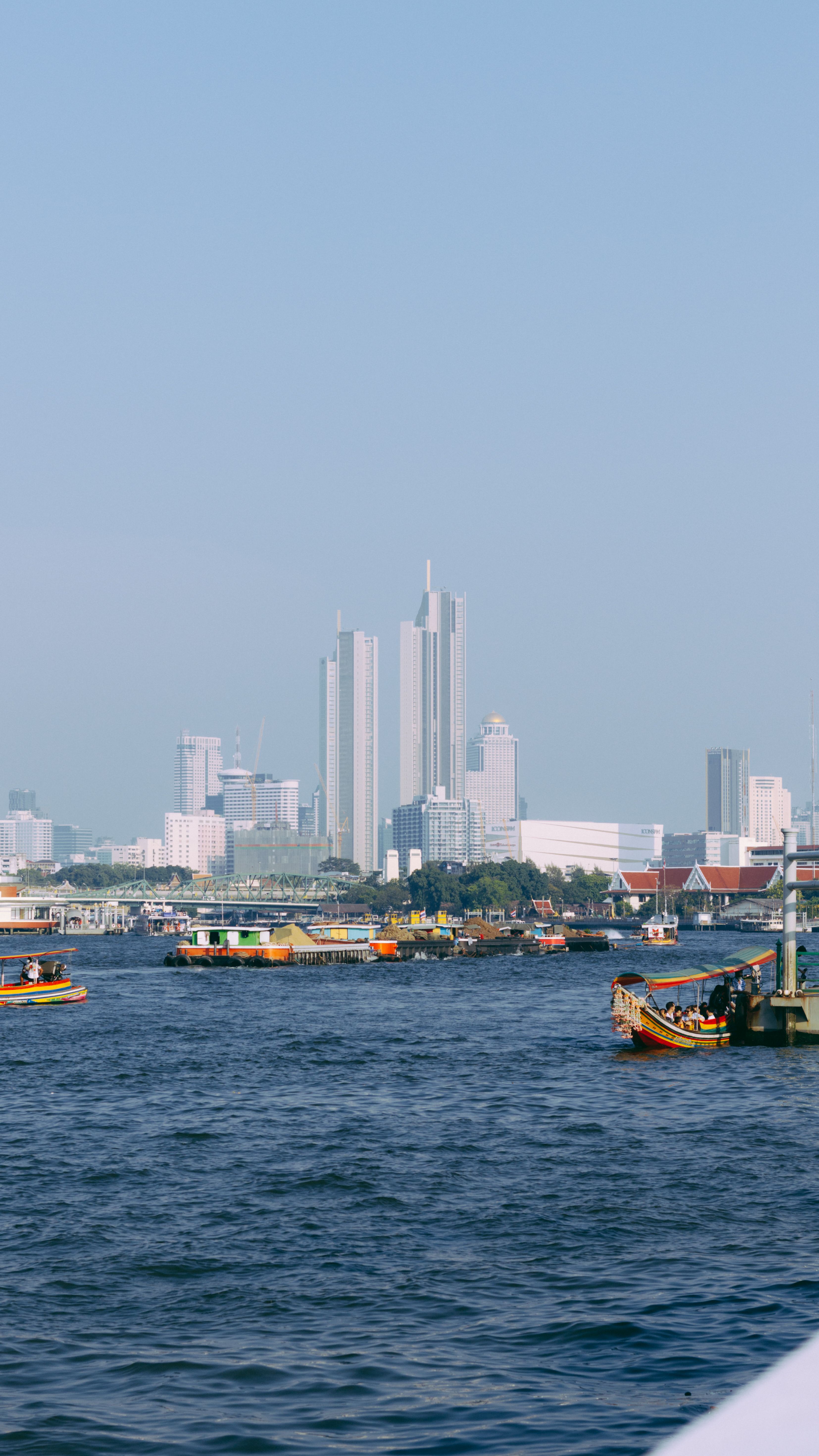 Cung điện và đền chùa nổi tiếng tại Bangkok