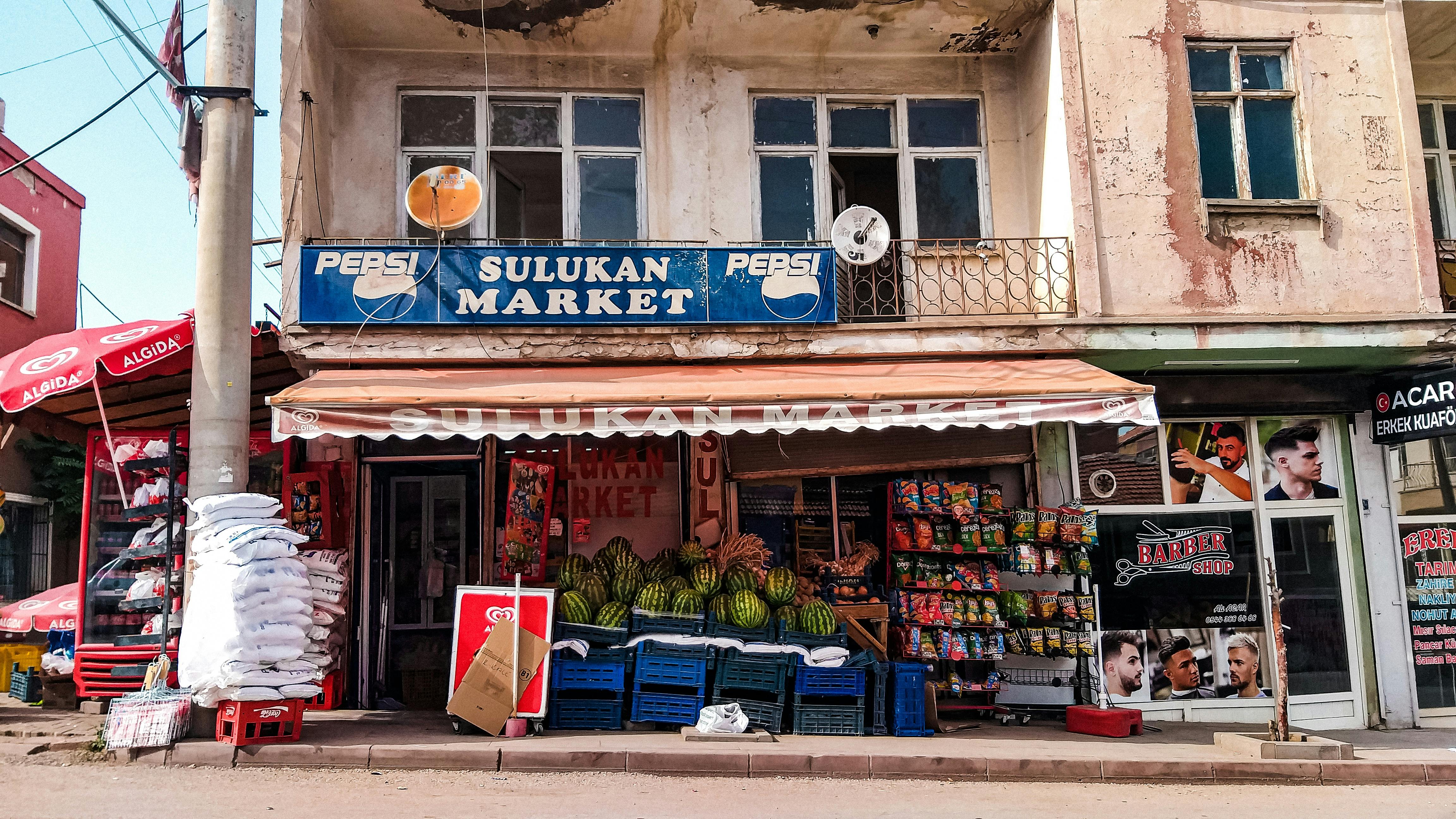 Explore the vibrant flavors of a local market in Keskin, Türkiye, showcasing fresh produce and local businesses.