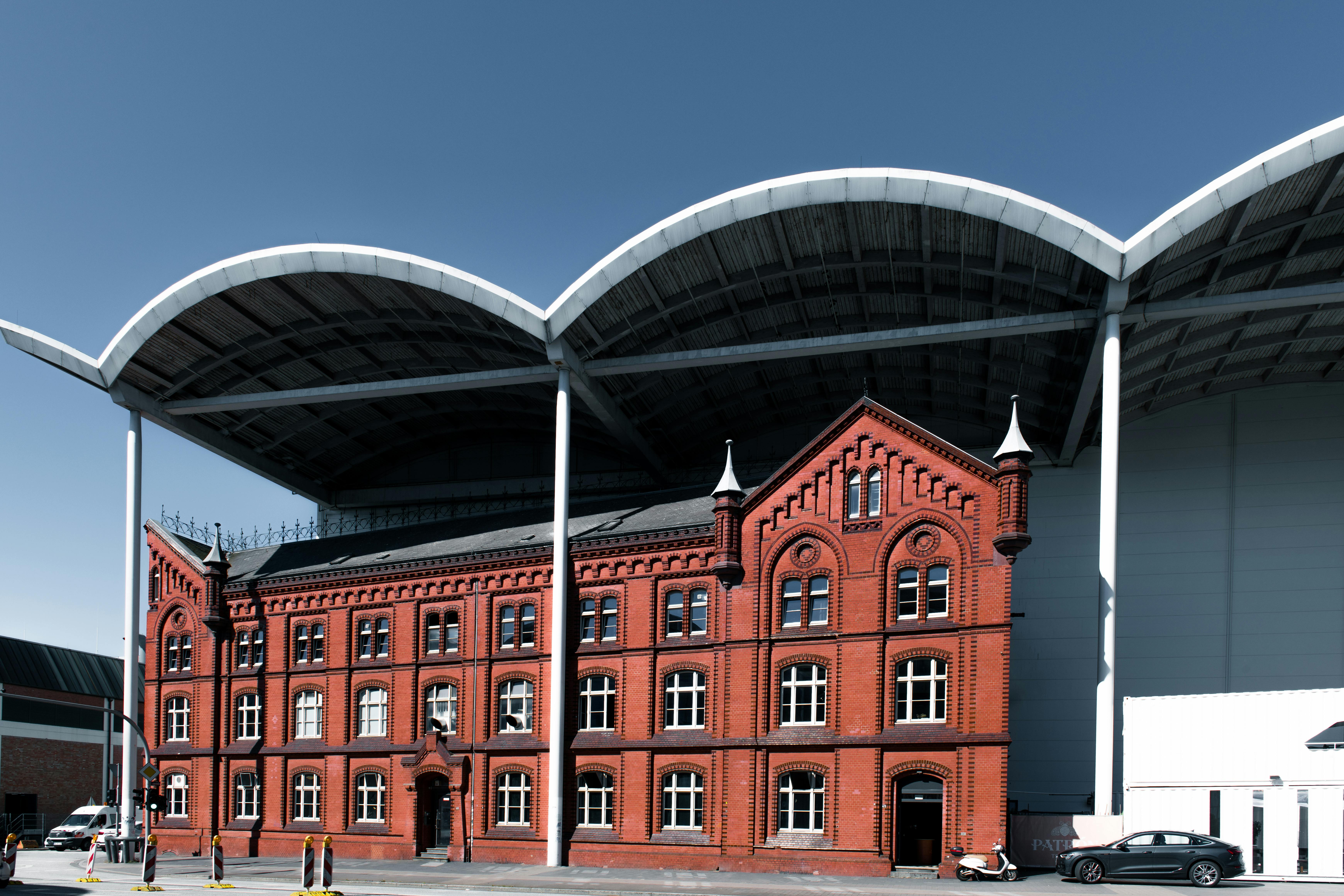 general entertainment authority location — Photo by Wolfgang Weiser on Pexels