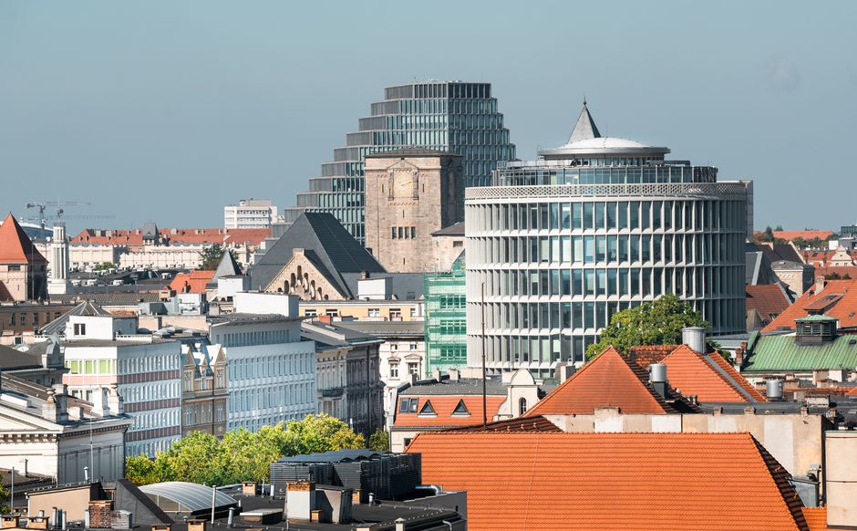 Poznań - Luxury resort overlooking tropical waters