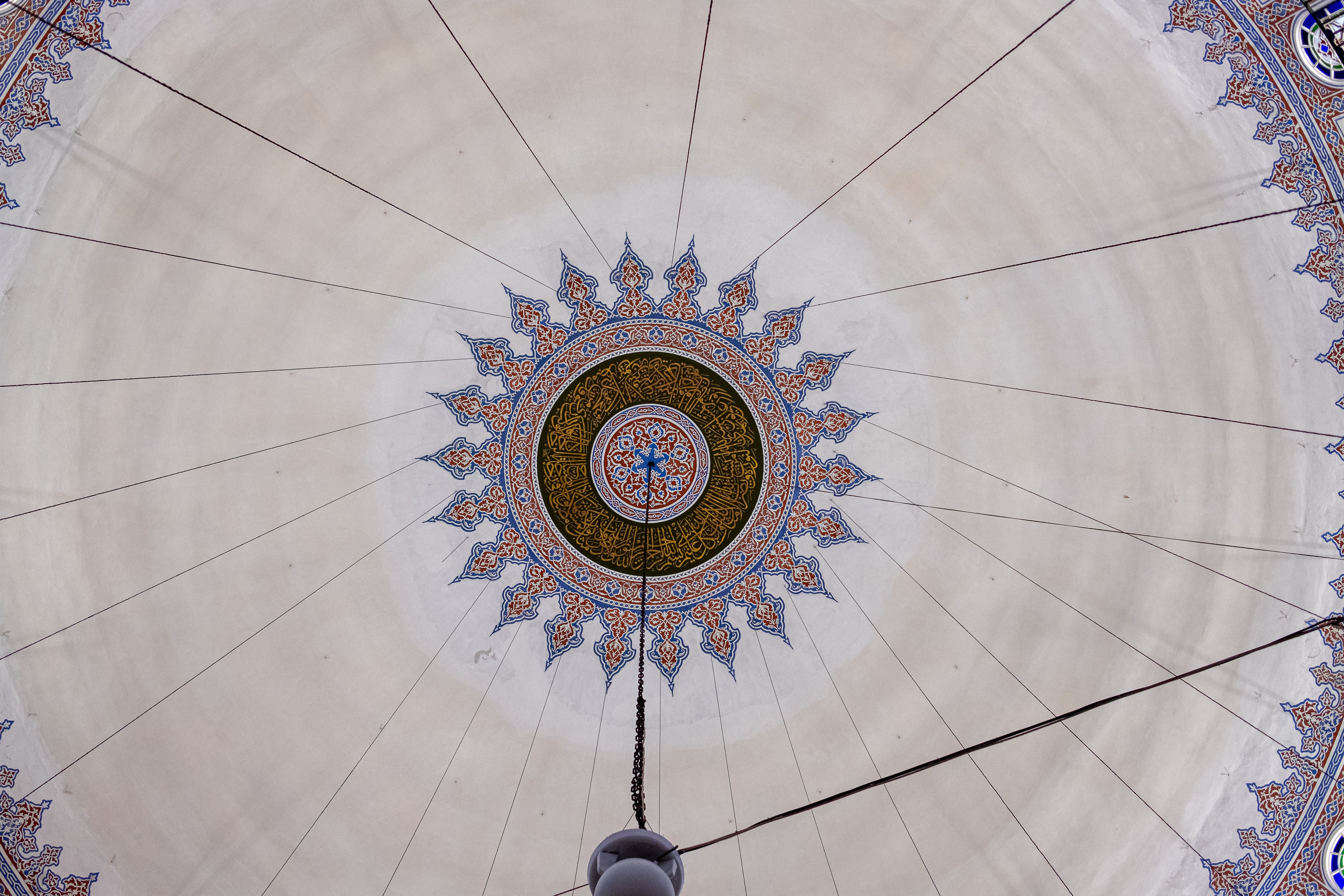 A close up of a dome with a circular design · Free Stock Photo