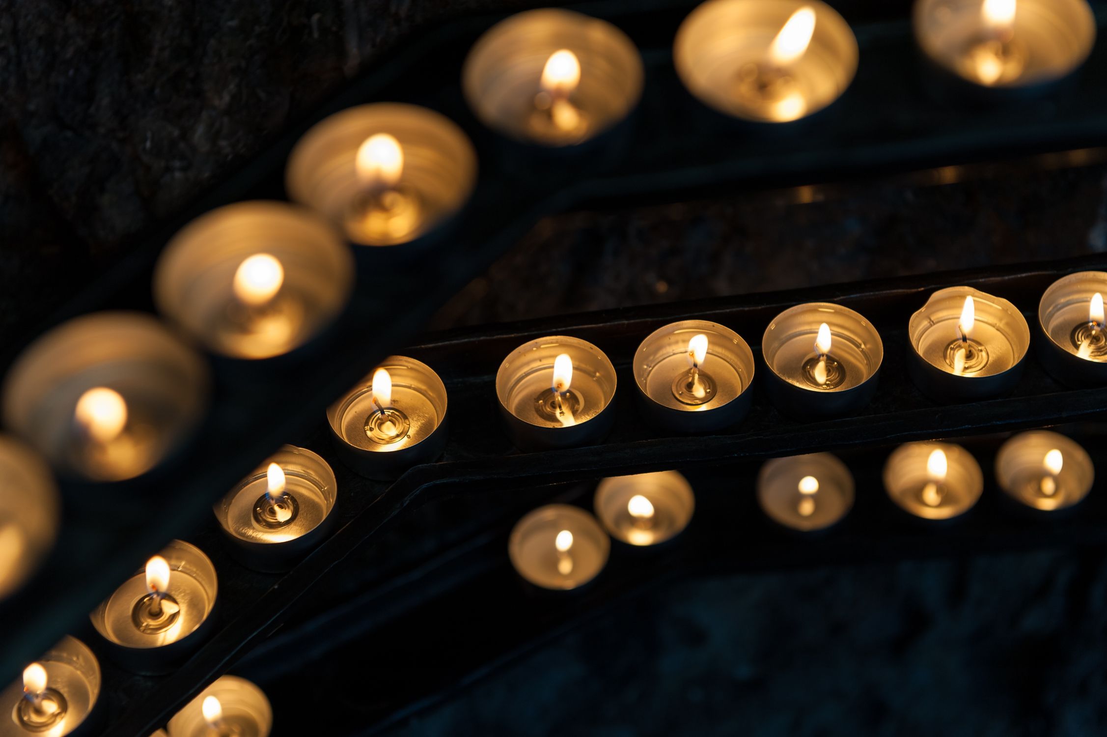 Tarle Light Lightened Tealight Lot · Free Stock Photo