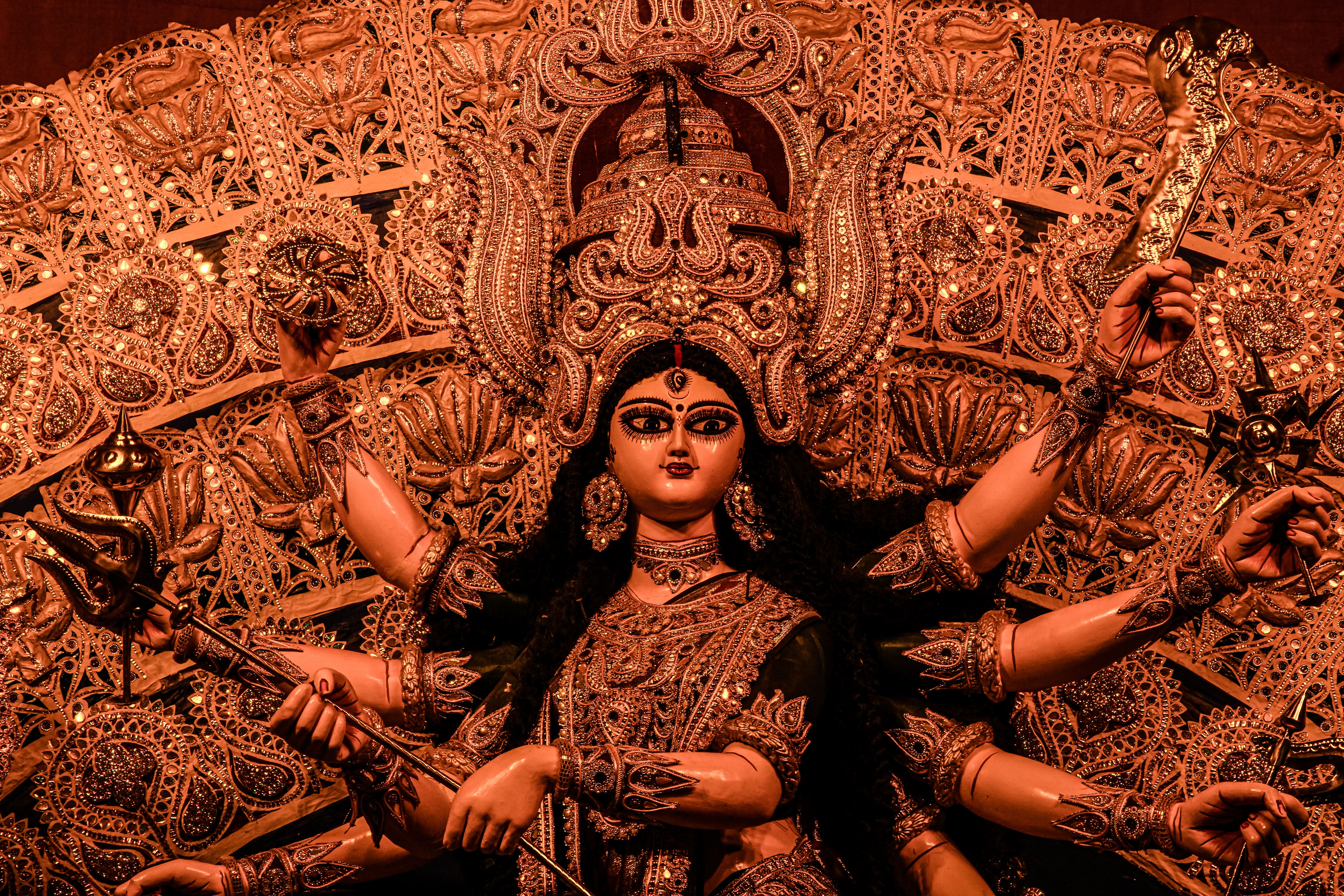 देवताओं पर विवादास्पद वीडियो से उपजा विवाद: जानें क्या है मामला और क्यों हो रहा हंगामा