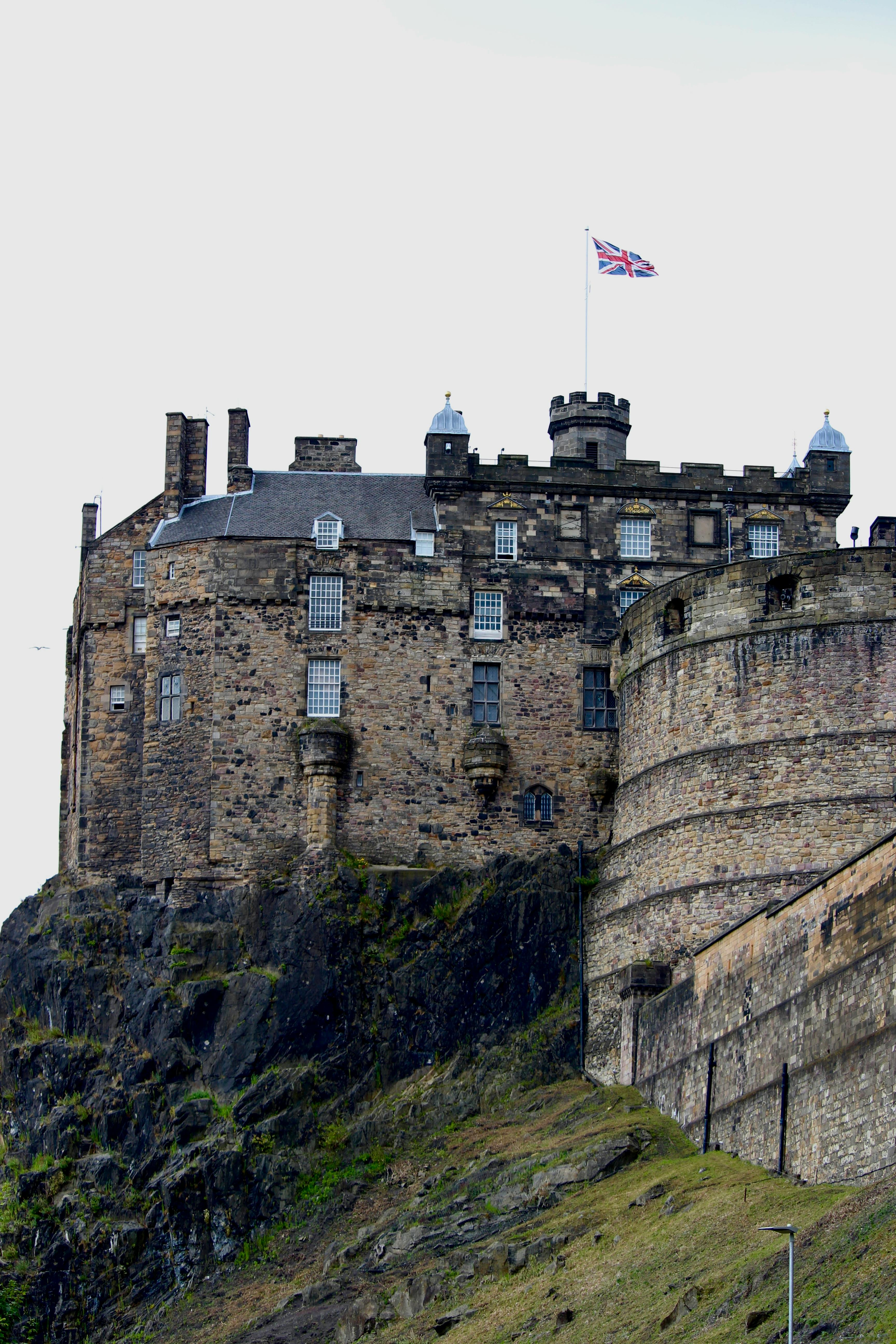 Comisia de Apărare avertizează lipsa unui plan de apărare și solicită informarea populației despre amenințarea Rusiei