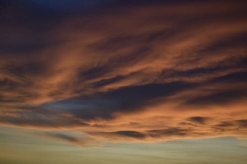 Foto d'estoc gratuïta de bonic capvespre, capvespre, núvols