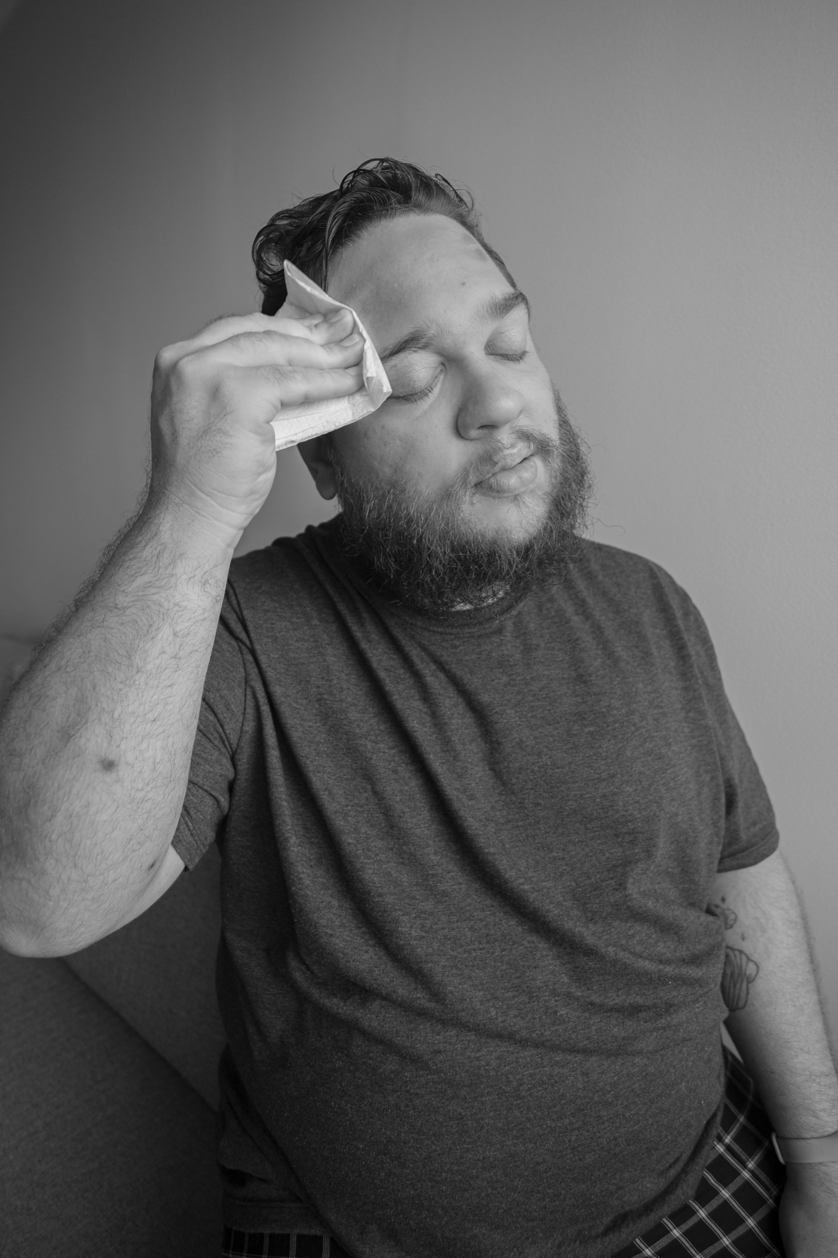 Ücretsiz #kapalı, adam, bez içeren Ücretsiz stok fotoğraf Stok Fotoğraflar