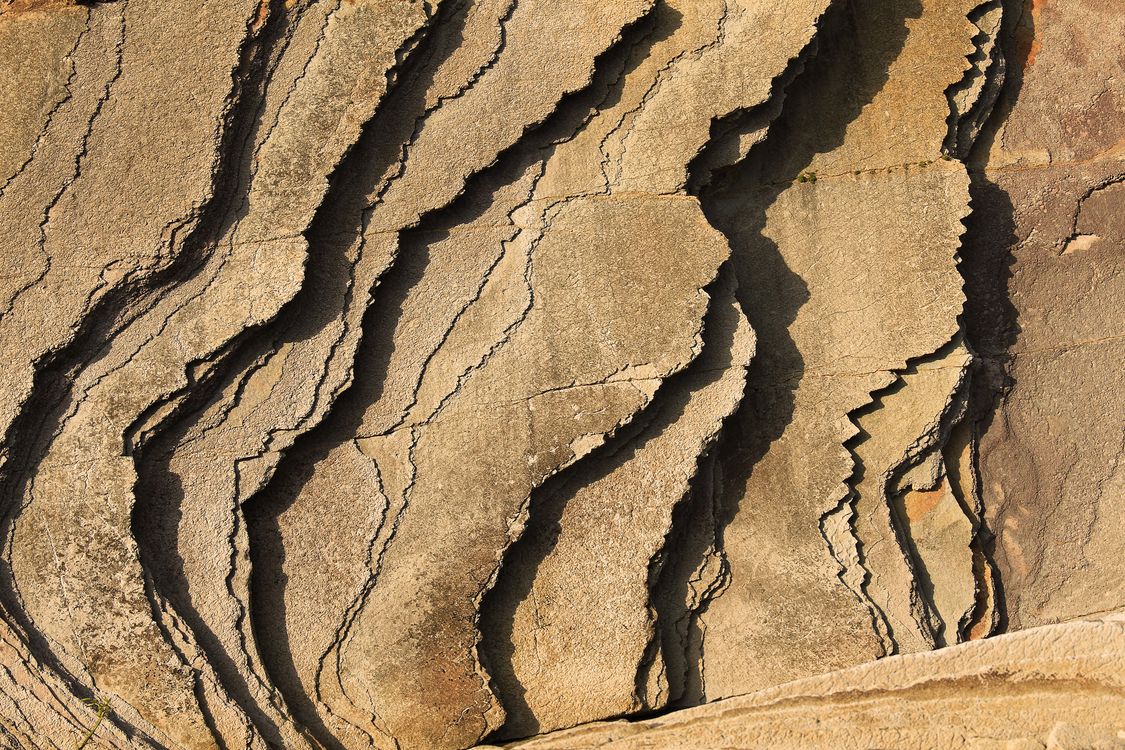 Perspective Lines Rocks A close up of a rock formation with lines · Free Stock Photo