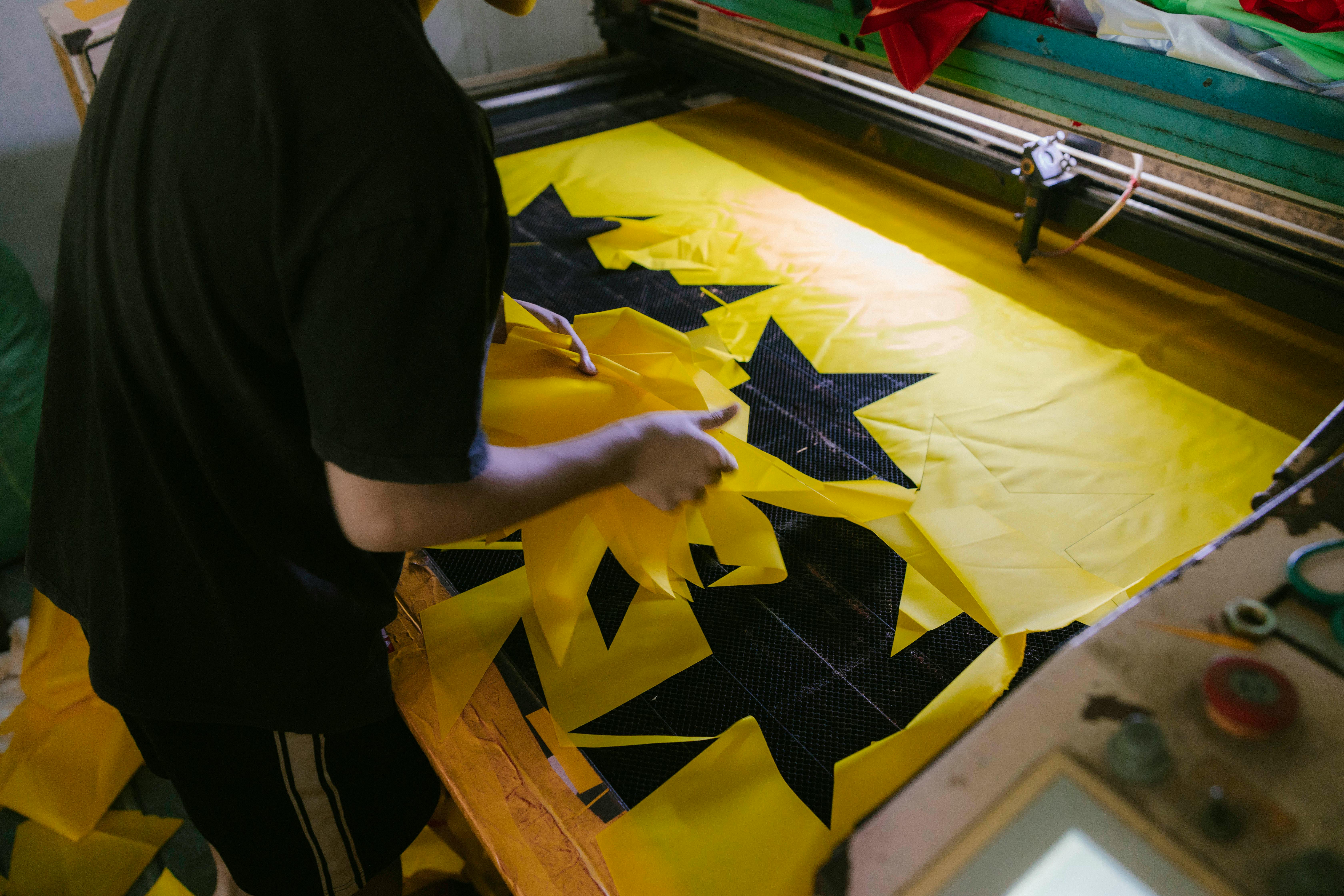 《流星花園》韓星被拍打工物流，認真生活引發網友讚賞