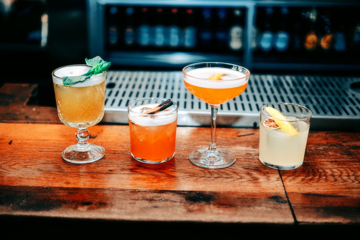 Recettes de cocktails sans alcool (mocktails) faciles - Mocktail tonic au concombre : fraîcheur et sophistication