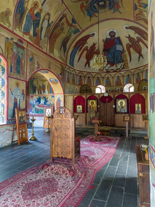 Free Explore the ornate interior of a church in Kah, featuring captivating religious mosaics and art. Stock Photo
