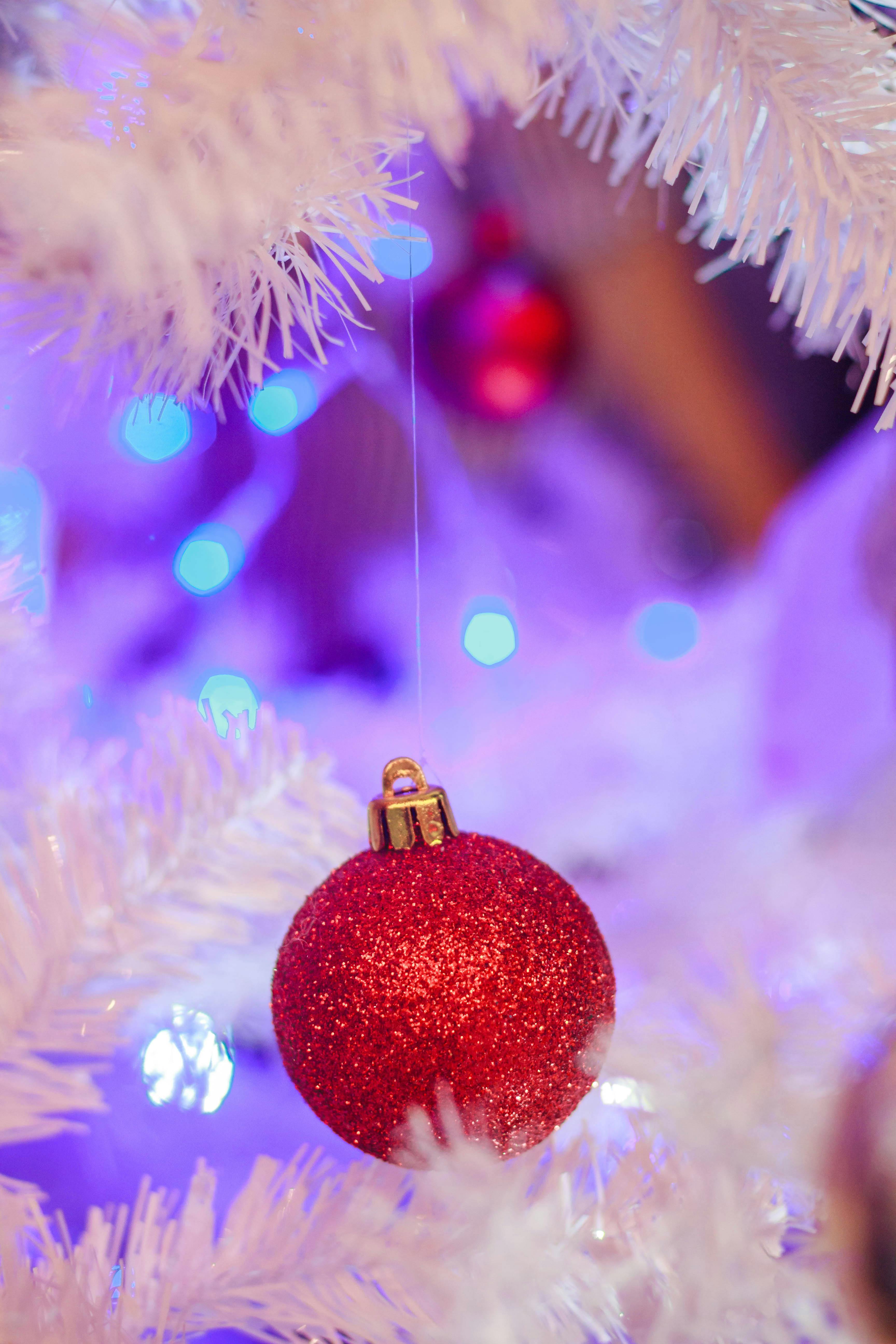Christmas Tree Decor, ball ornaments, christmas decor, christmas tree,  festive, HD phone wallpaper | Peakpx