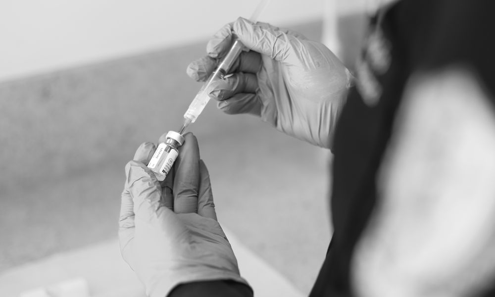 vaccine clinic syringe dose