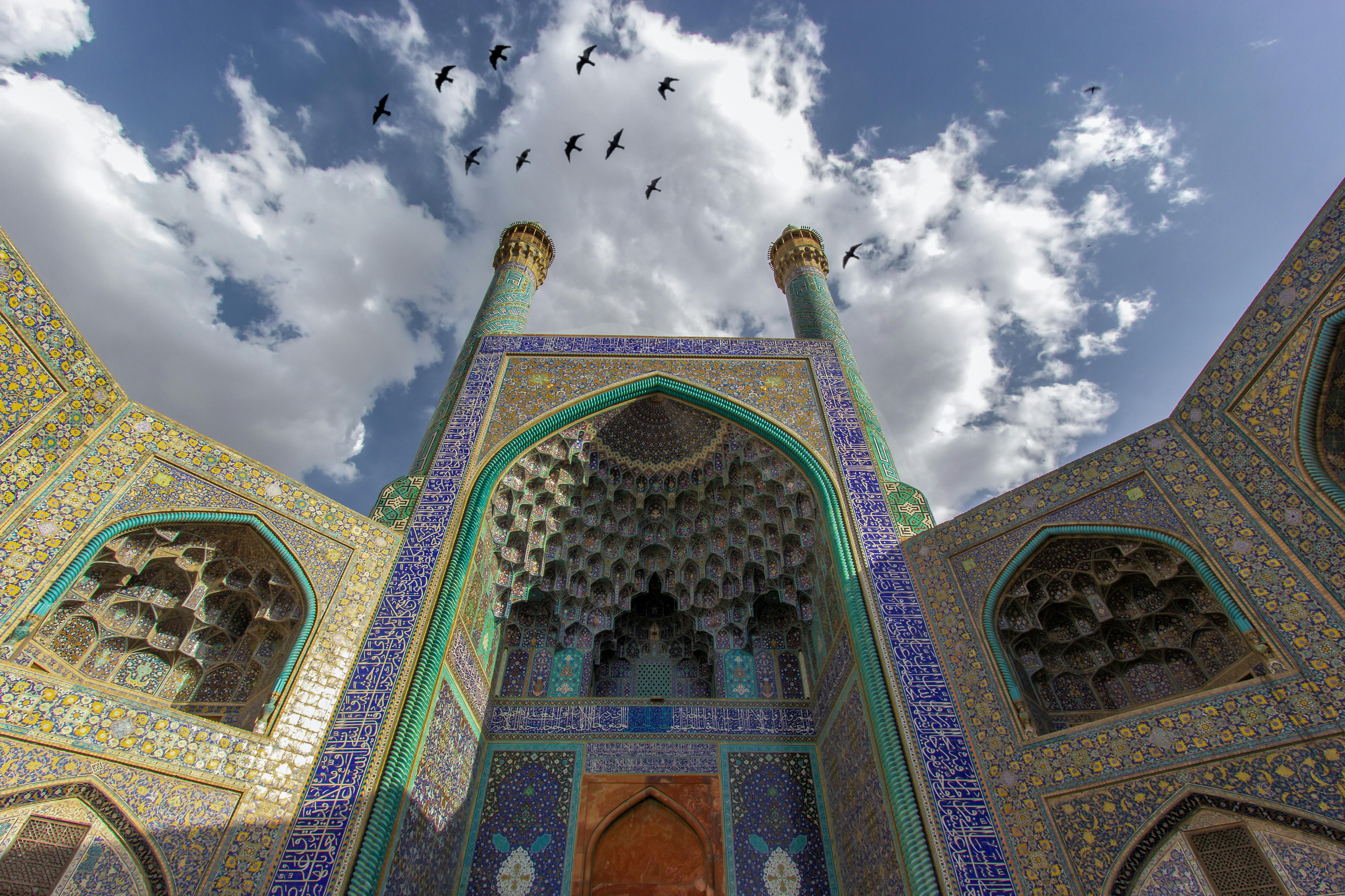 Four scenarios for geopolitics after the Iran war — Photo by FAYSAL KHAN on Pexels