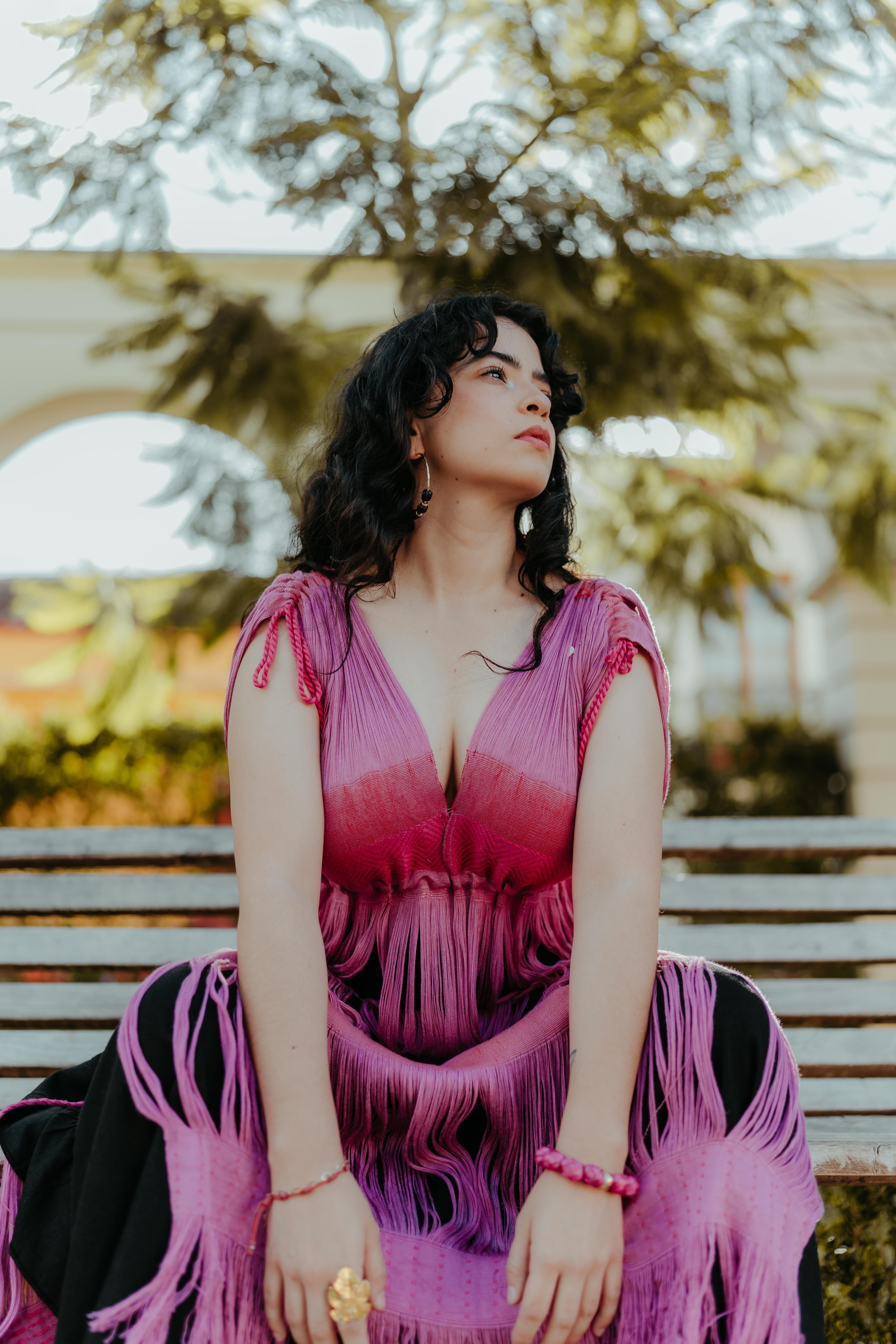 A fashionable woman poses outdoors in San Cristóbal de las Casas.