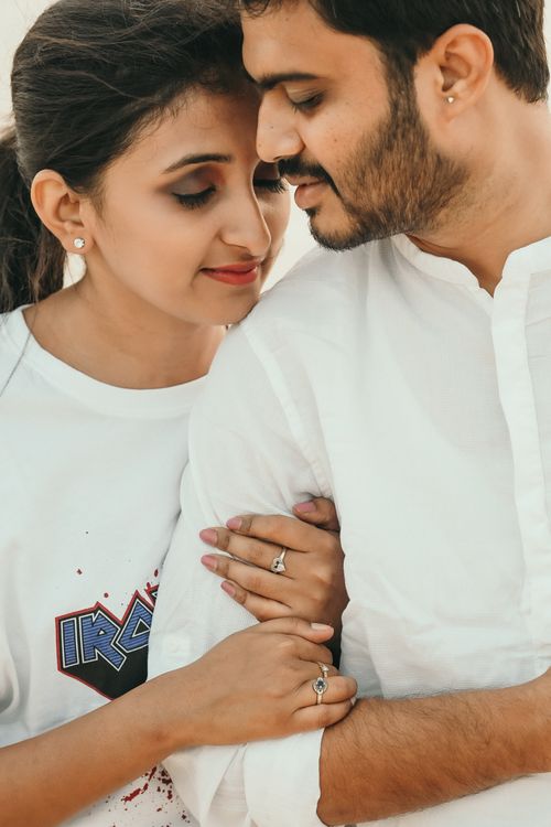 Free A loving couple shares a tender moment with a warm embrace. Stock Photo