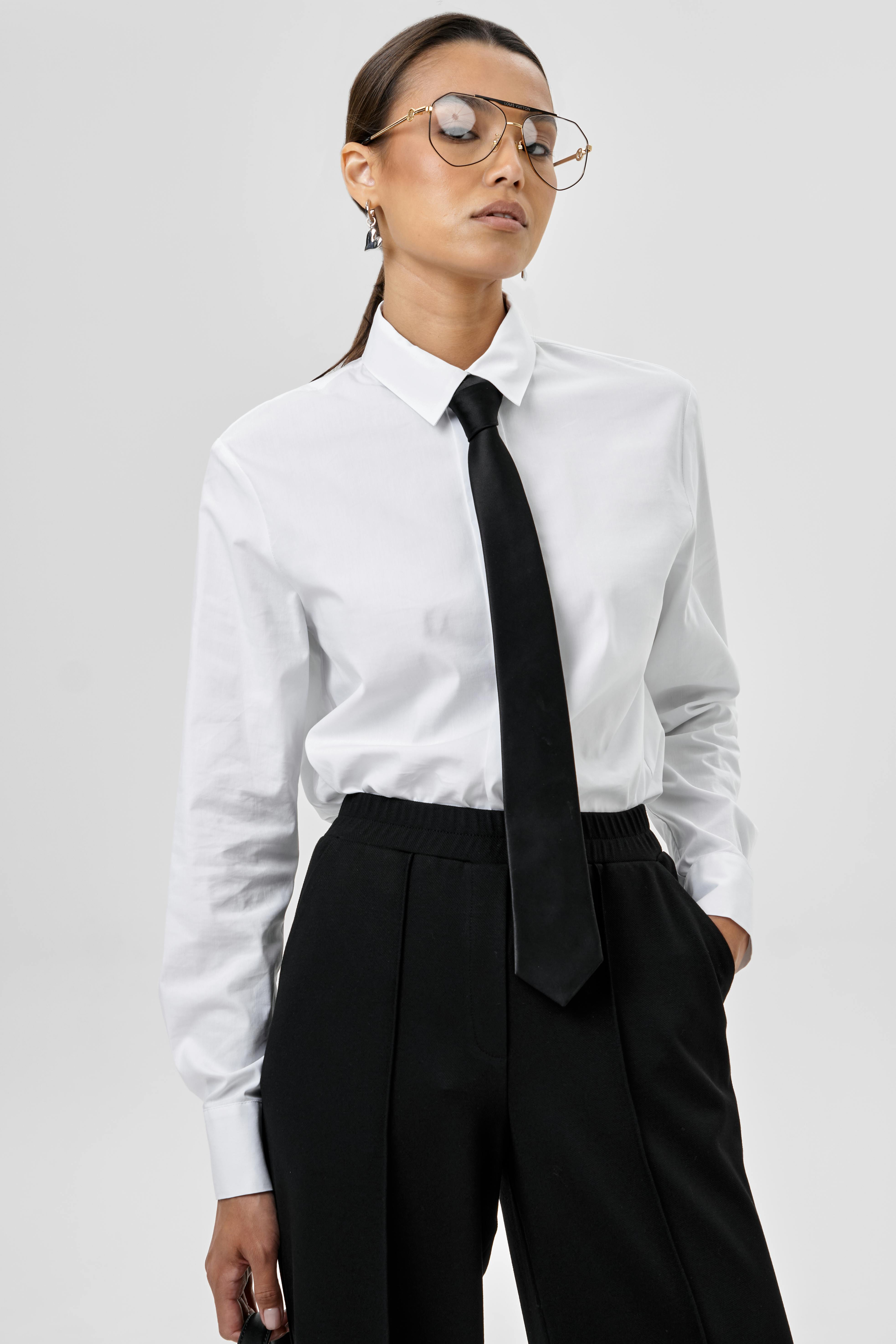 ฟรี คลังภาพถ่ายฟรี ของ กางเกงขายาวสีดำ, การถ่ายภาพแฟชั่น, ขาวดำ คลังภาพถ่าย