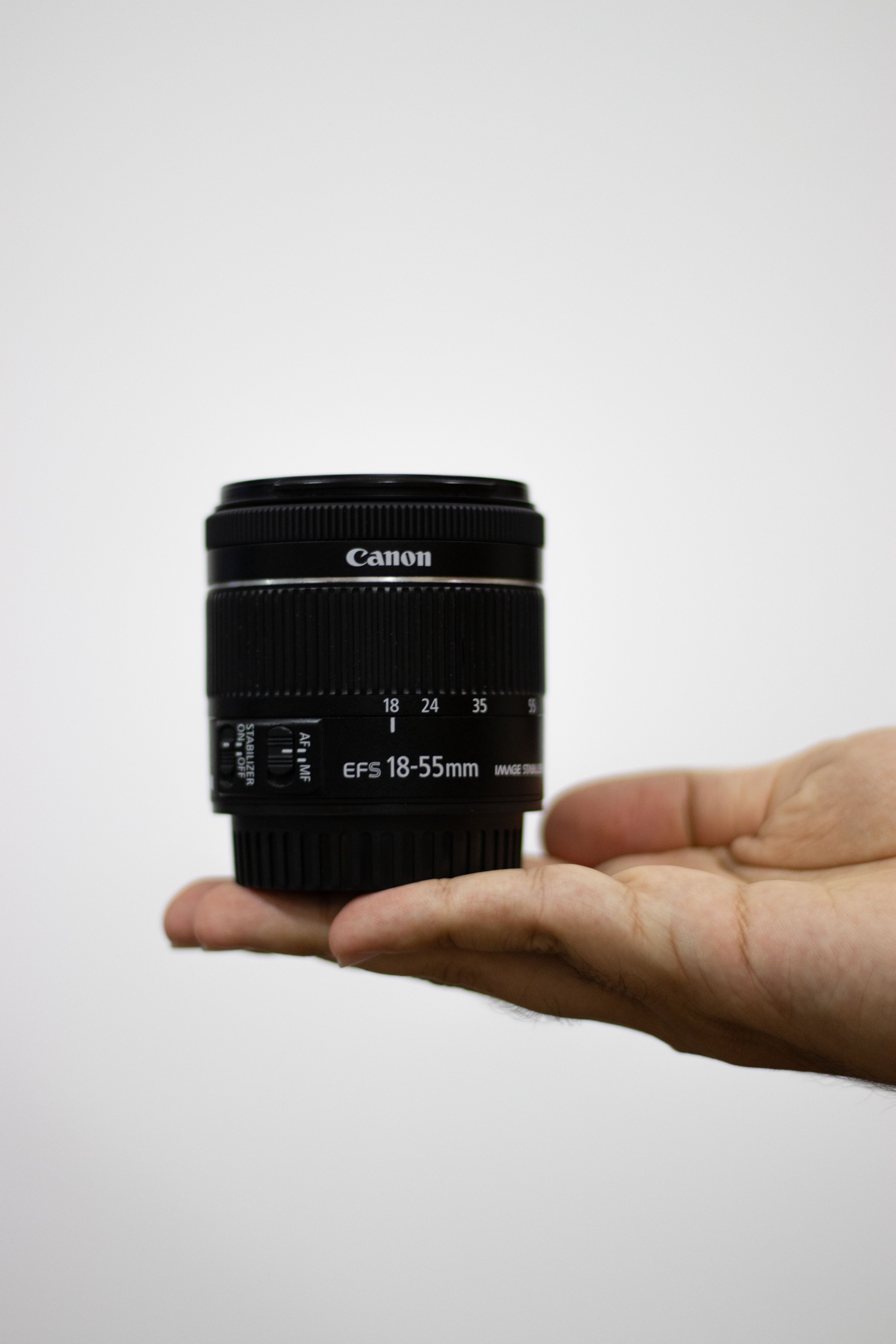 Why concert shots go soft when the lights drop — what shutter speed should i use for moving performers?