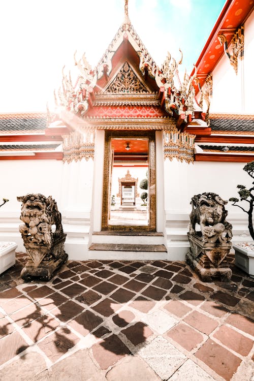 Architectural Photography of White and Brown Monument