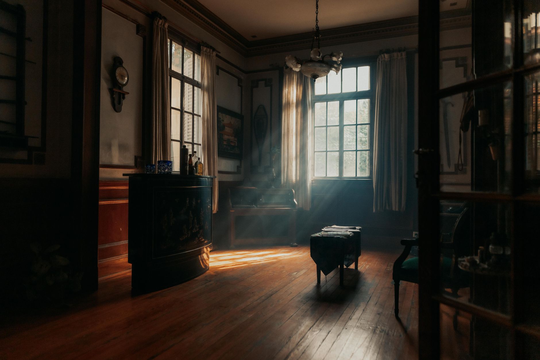 A vintage-style room interior in Buenos Aires with soft light streaming through the window.