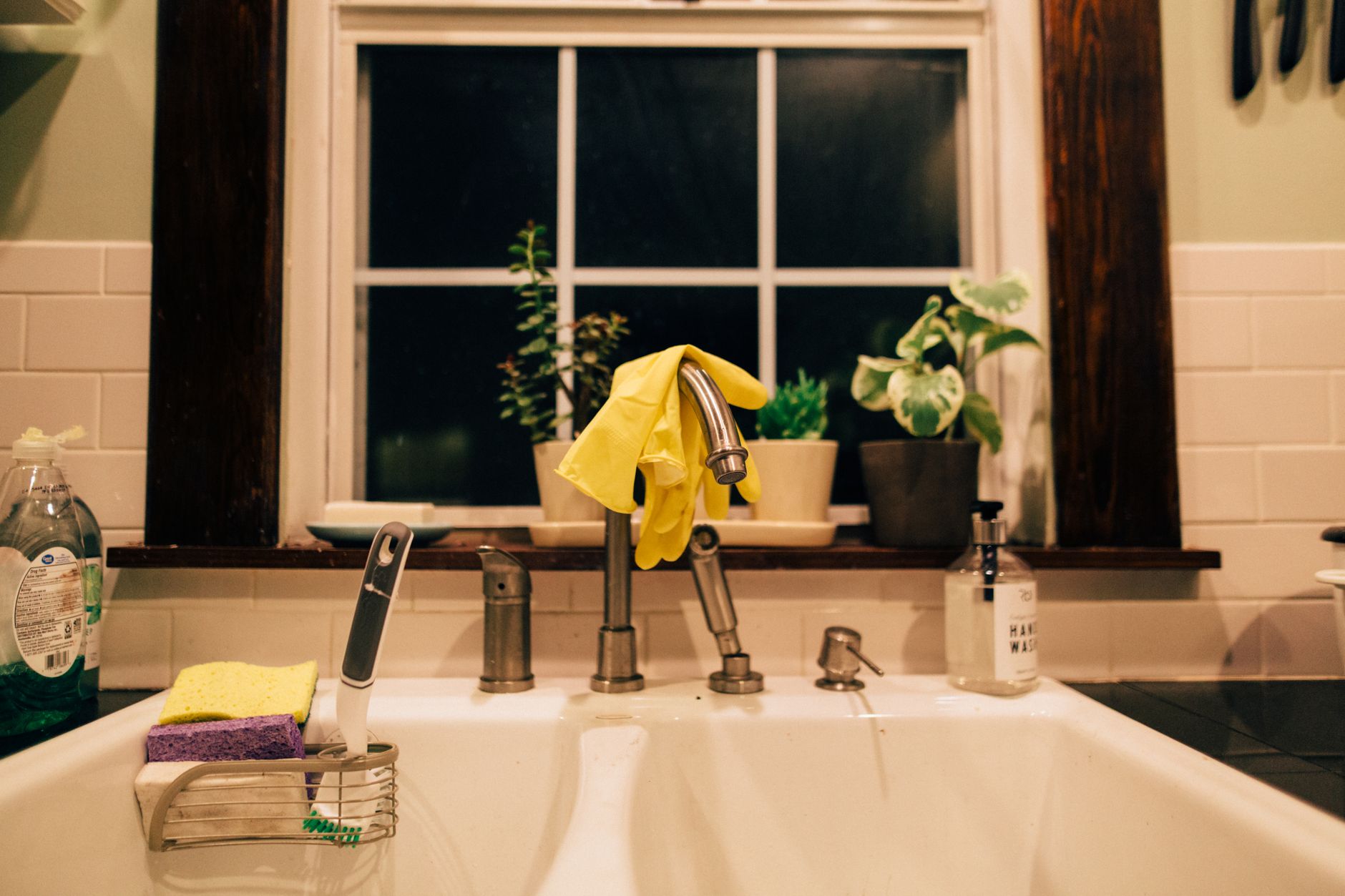 Microwave Your Sponge? The Truth About This Kitchen Cleaning Hack