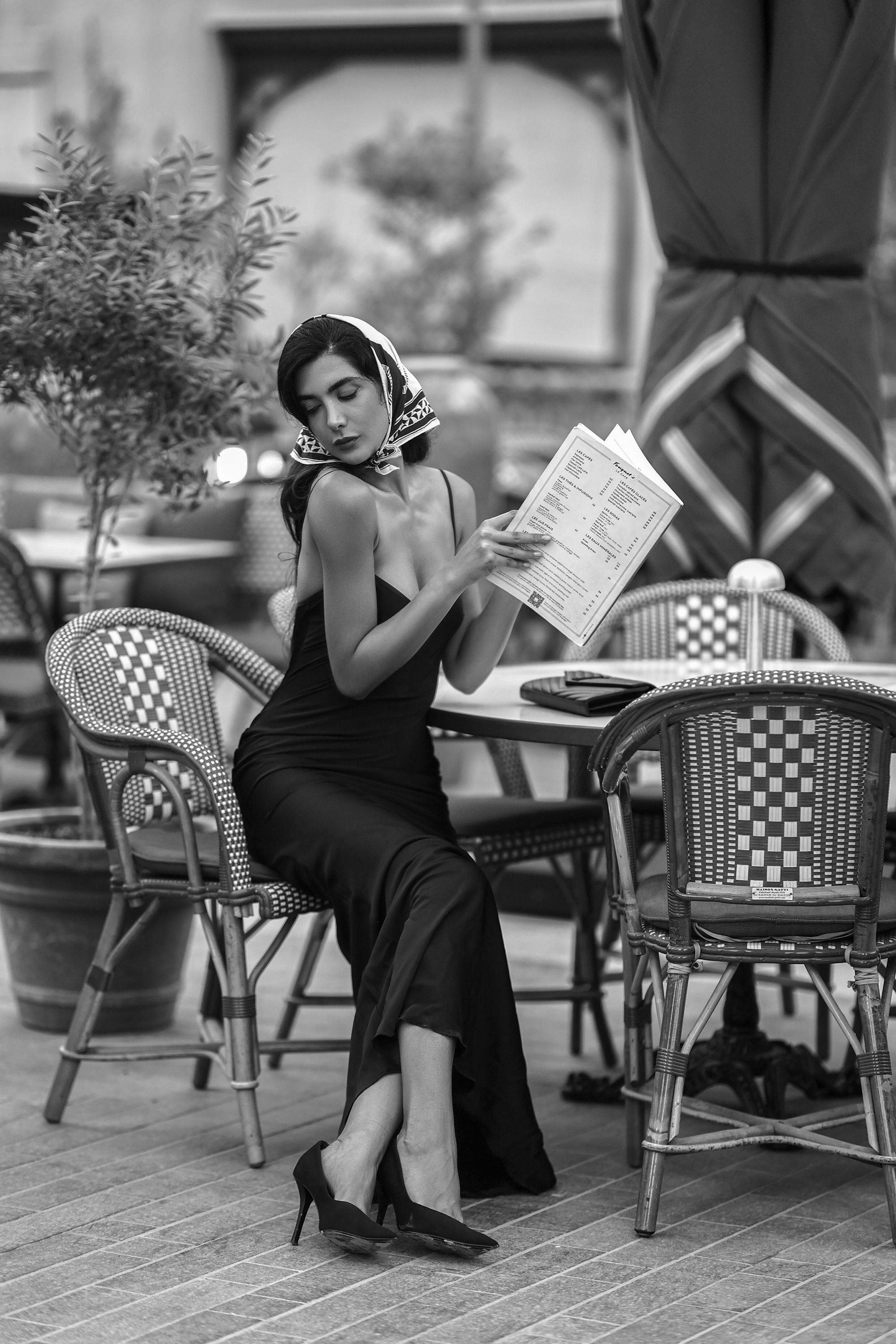 The Italian Signora — a summer style edit of linen, silk and pearls