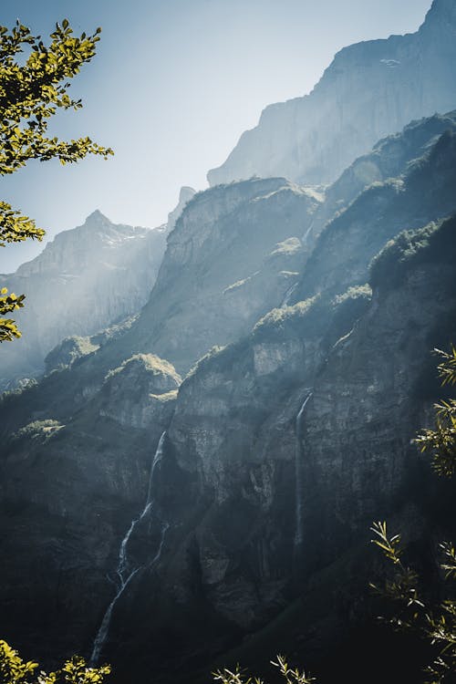 Kostenlos Szenisches Foto Der Berge Während Des Tages Stock-Foto