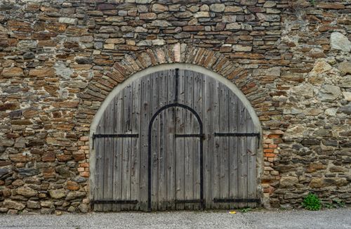 Free Alte Mauer mi Tor Stock Photo