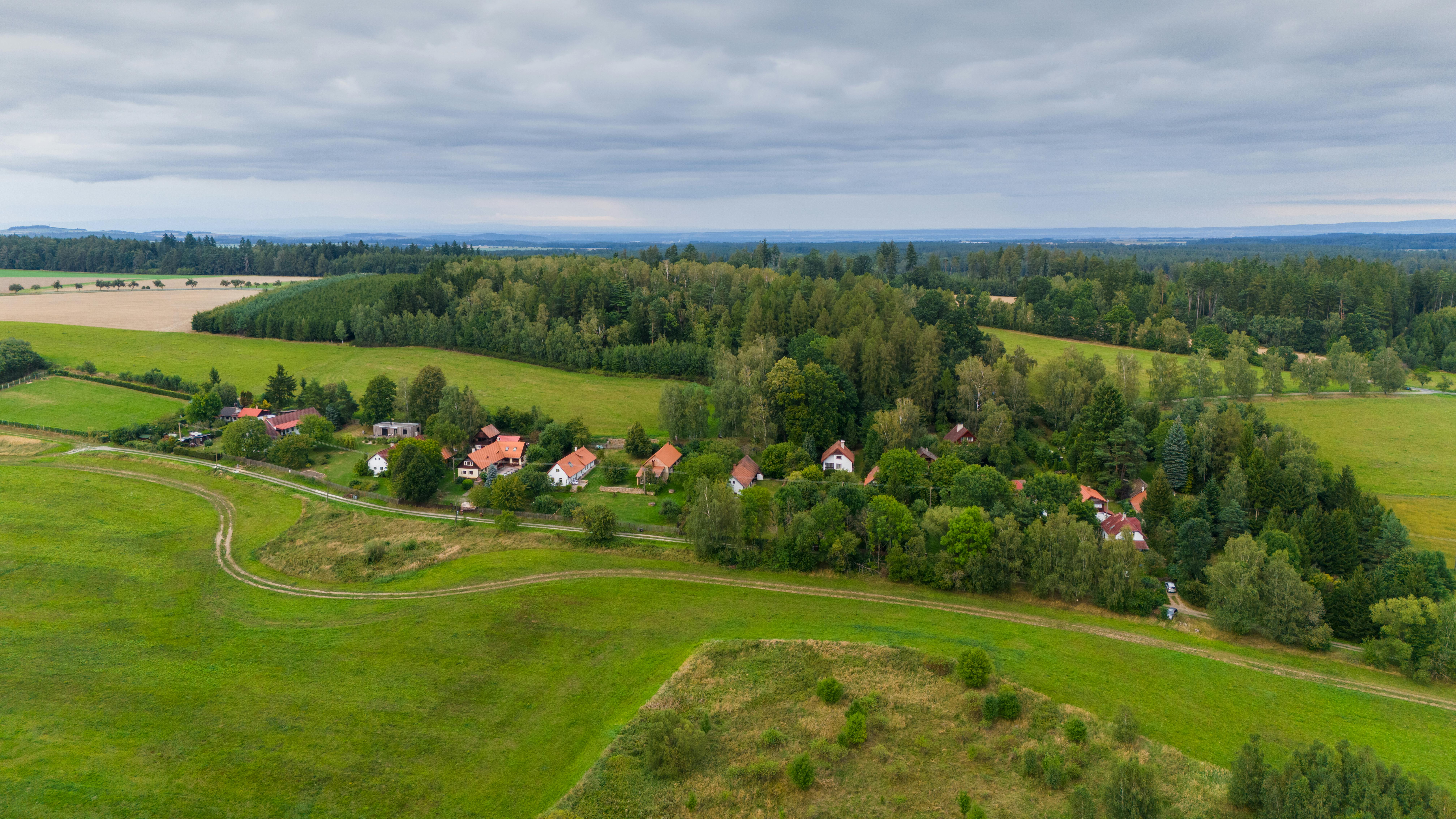 Foto profissional gratuita de agricultura, aldeia, ao ar livre, área ...