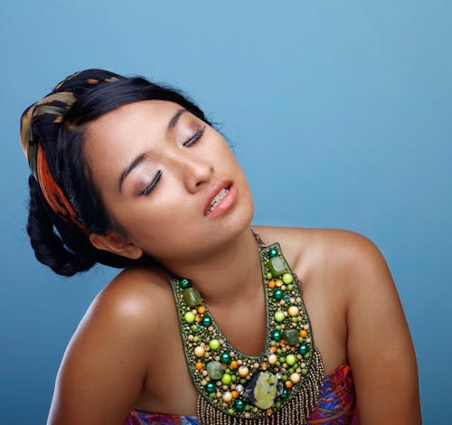 Gratis lagerfoto af asiatisk kvinde, halskæde, kvinde