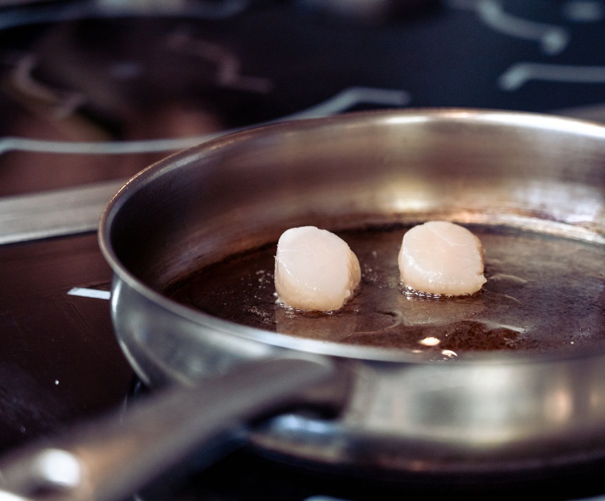 Weeknight Seared Scallops with Old Bay