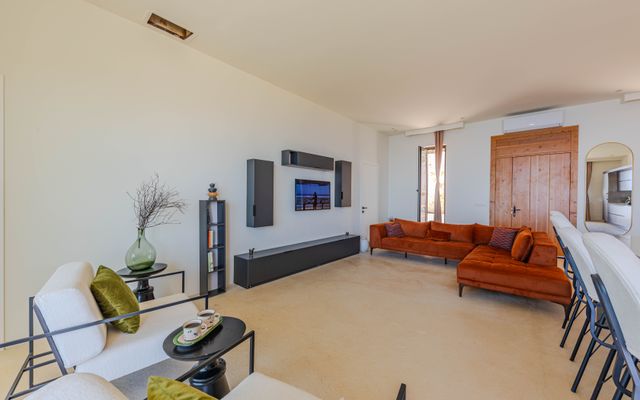 Vuoi vendere casa a Vicenza? Ecco 3 trucchi che conquistano davvero l’acquirente – Keyspace – Agenzia immobiliare a Vicenza e provincia soggiorno luminoso casa