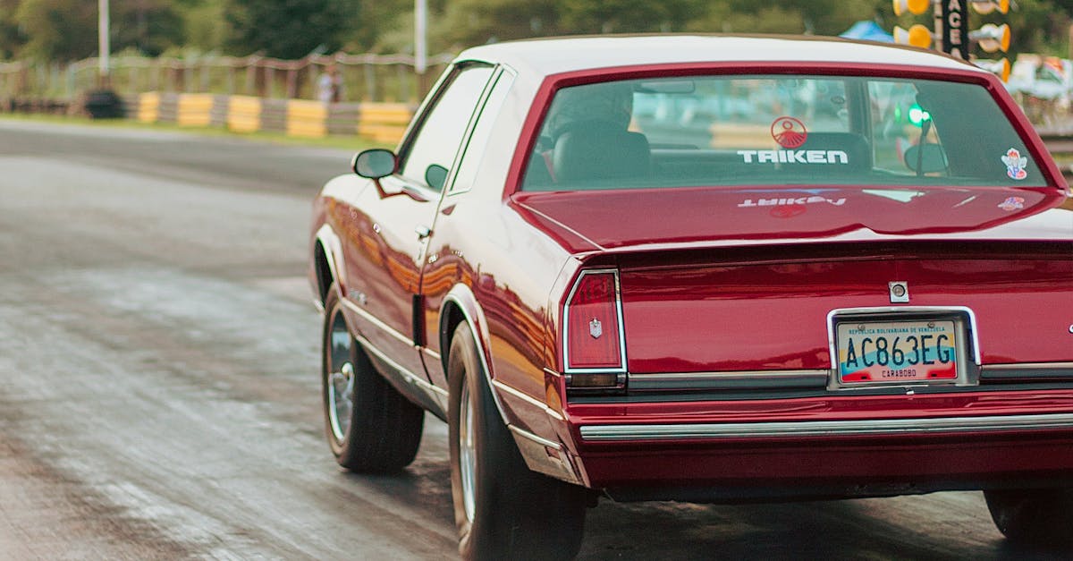 Профессиональные студийные фотографии автомобилей