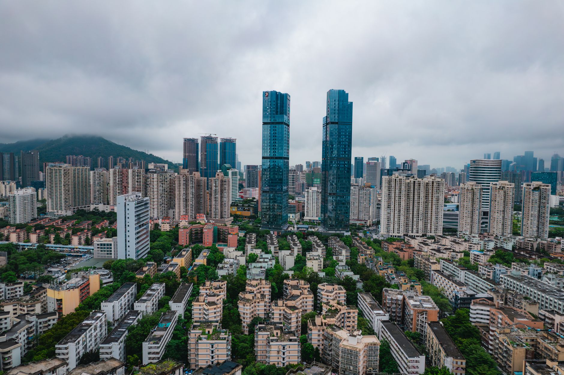 GUANGDONG UNIVERSITY OF FINANCE & ECONOMICS