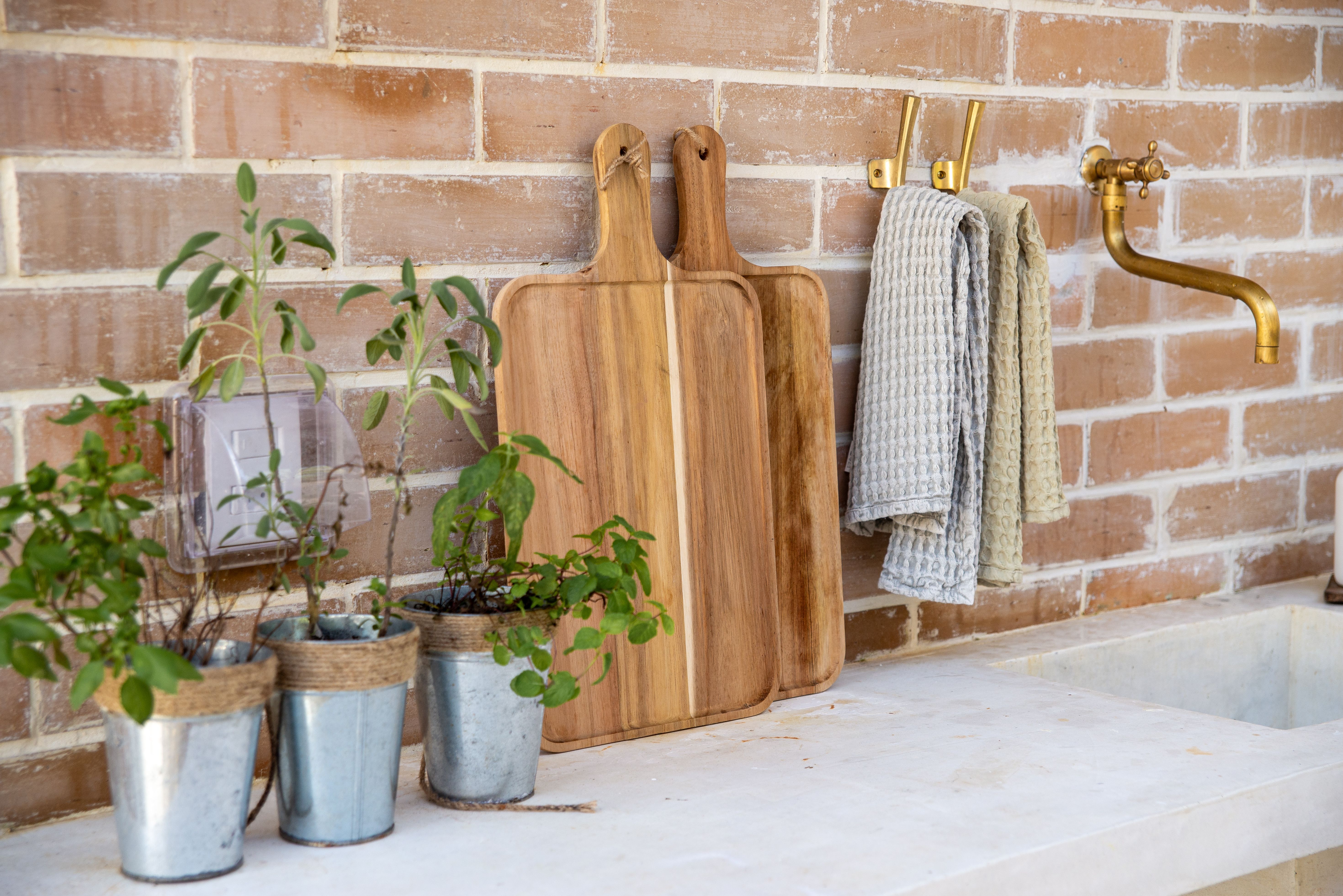 How to Choose the Right Faucet Finish for Your Bathroom