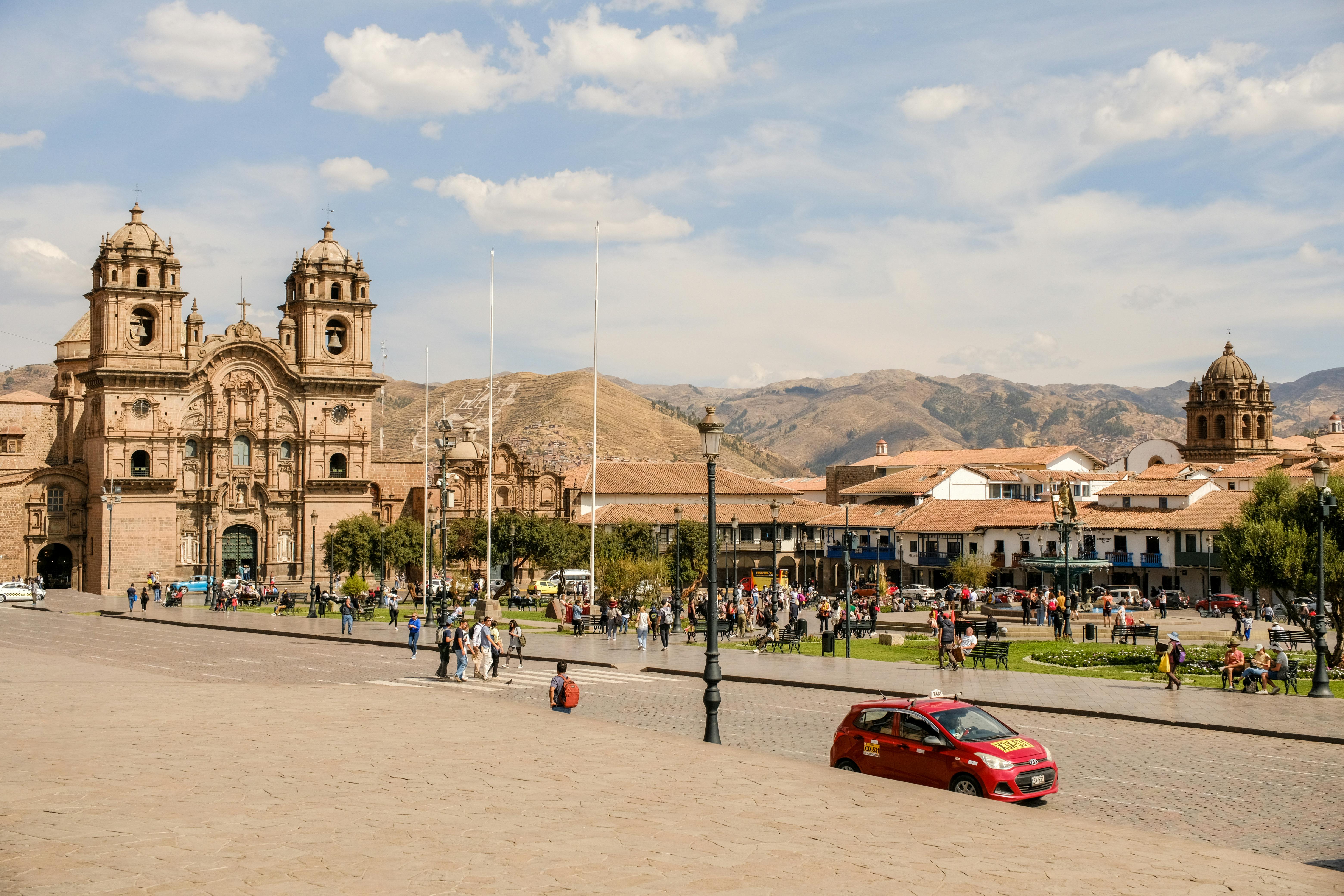 Cathedral & Plaza de Armas