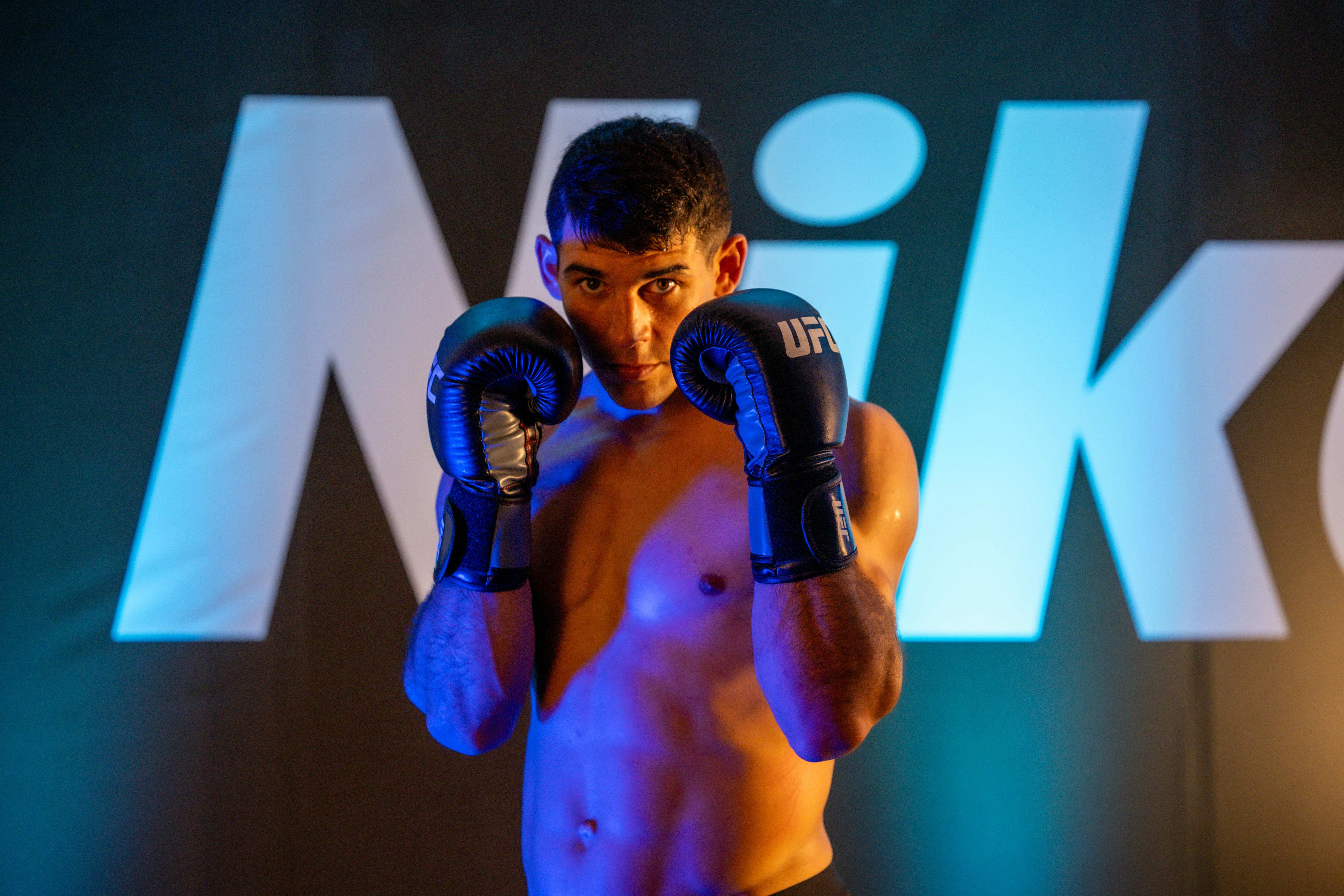 Cain Velasquez, fost campion UFC, primește cinci ani de închisoare pentru atac armat asupra unui suspect de abuz al fiului său