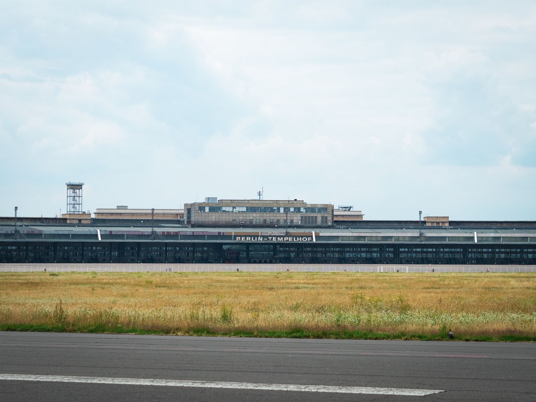 Coventry Airport ends flights for green tech site