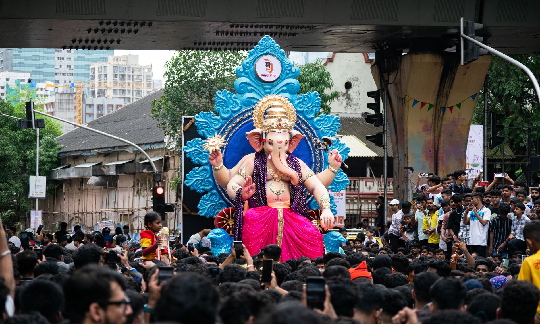 BMC tells Mumbai mandals to clear festival advertising by day after immersion