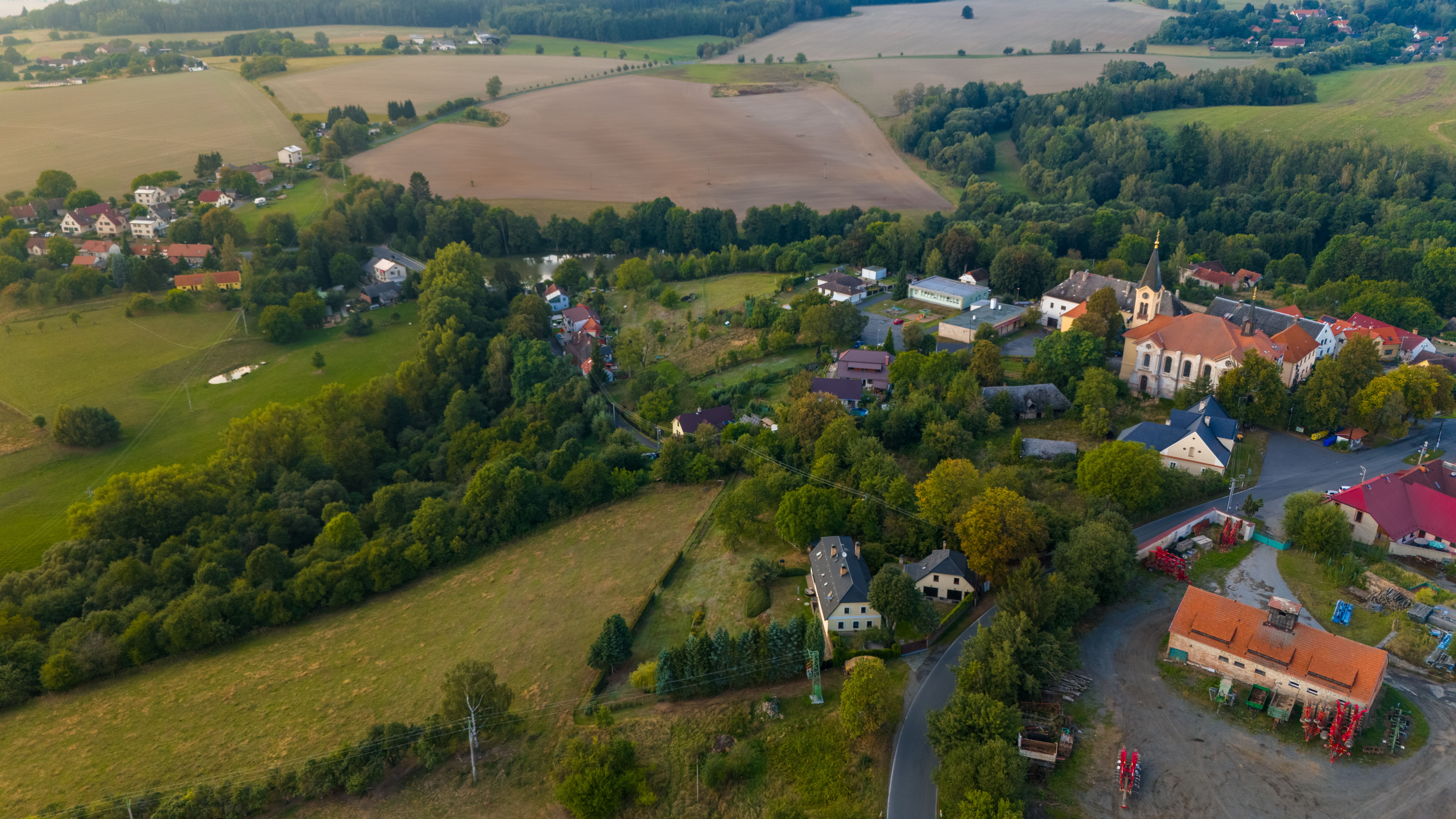 Trumpova ekonomika dusí farmárov z Iowy, napriek tomu ho mnohí stále volia
