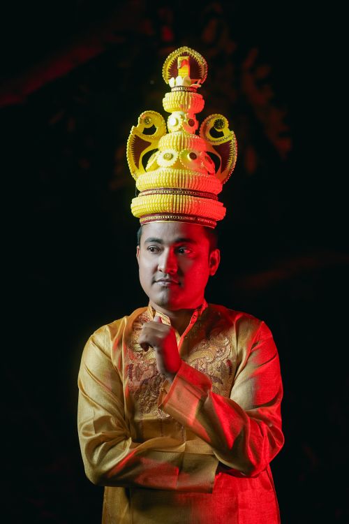 Free Portrait of a man in traditional Bangladeshi attire with intricate headwear, showcasing cultural heritage. Stock Photo