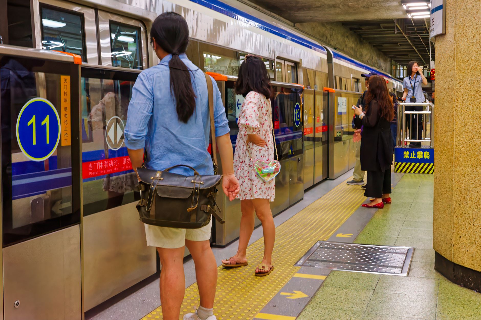 China Metro Basics: How to Use Subway