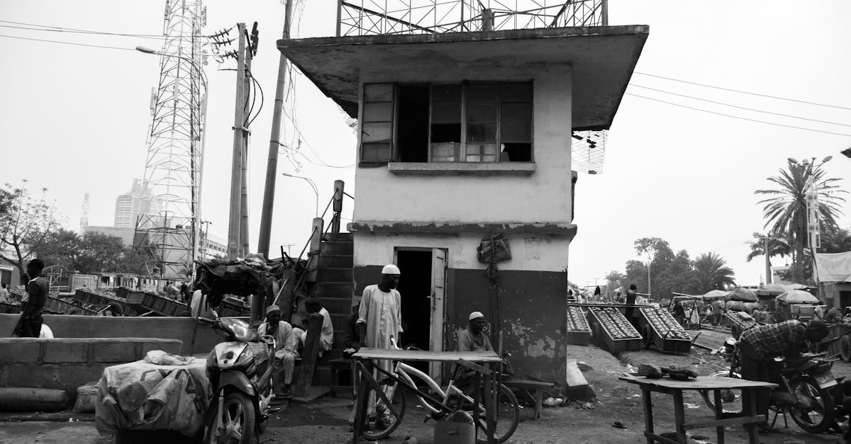 Neonova's Hollow Core 1 image text